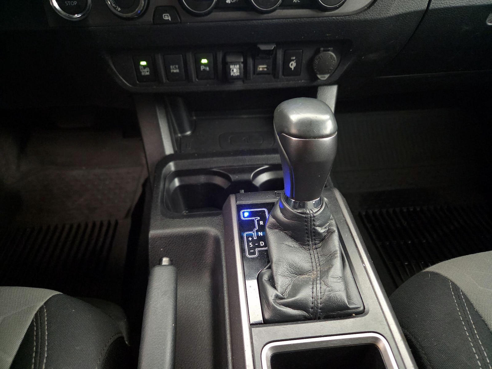 2021 Toyota Tacoma TRD Sport - Photo 18