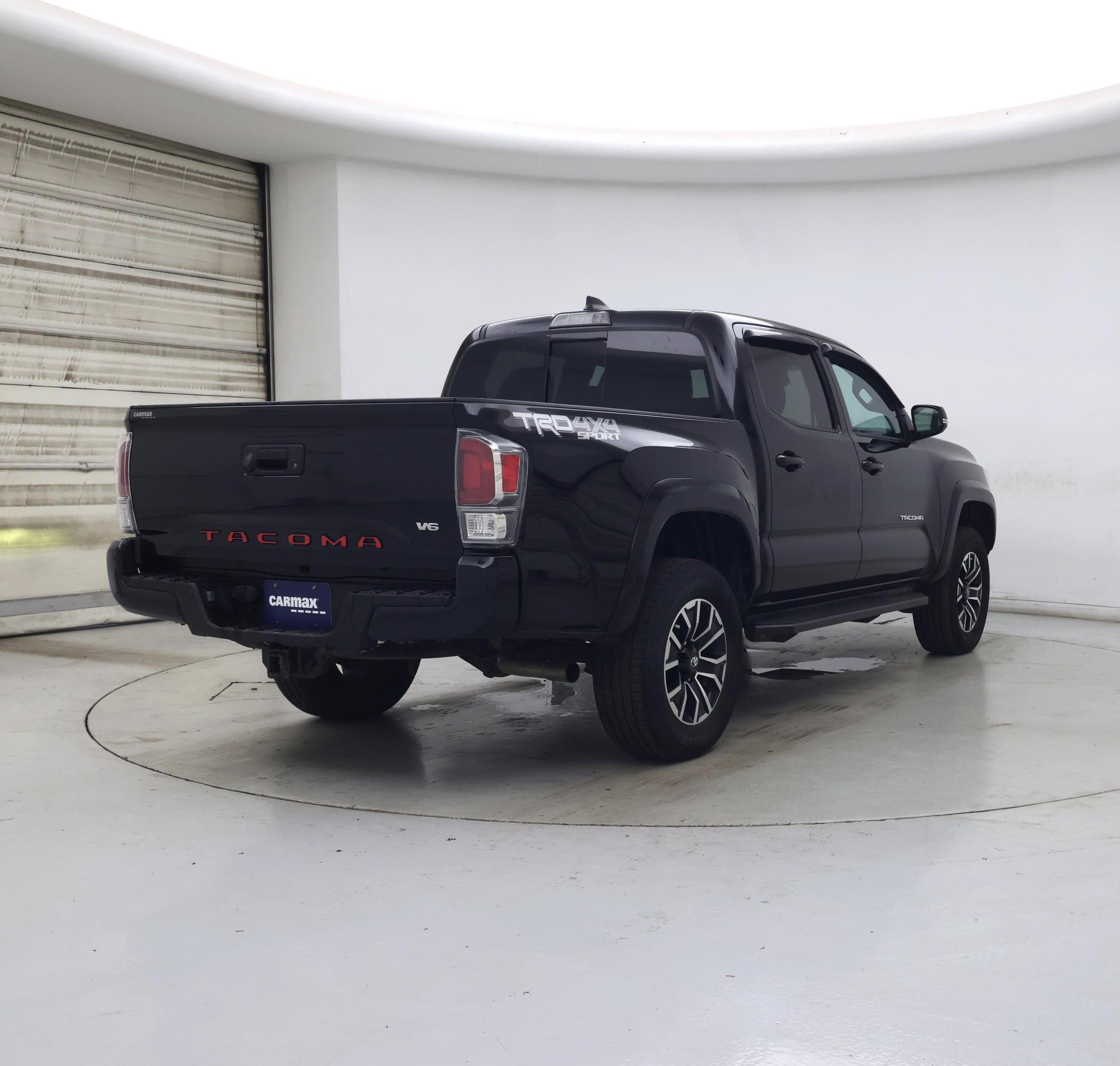 Thumbnail: 2021 Toyota Tacoma - 8