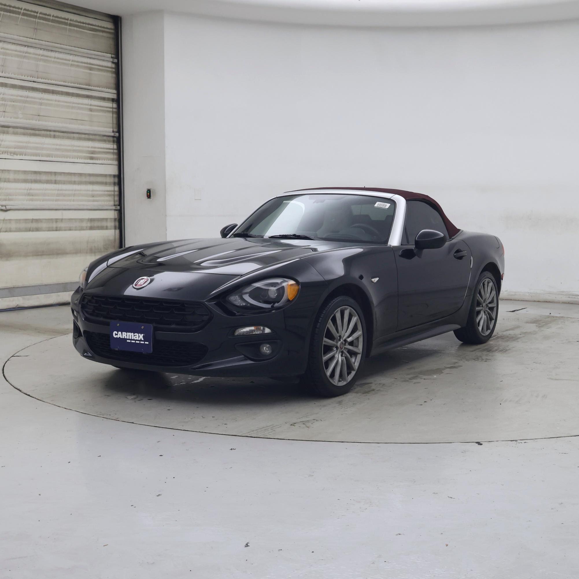 Thumbnail: 2018 Fiat 124 Spider - 4