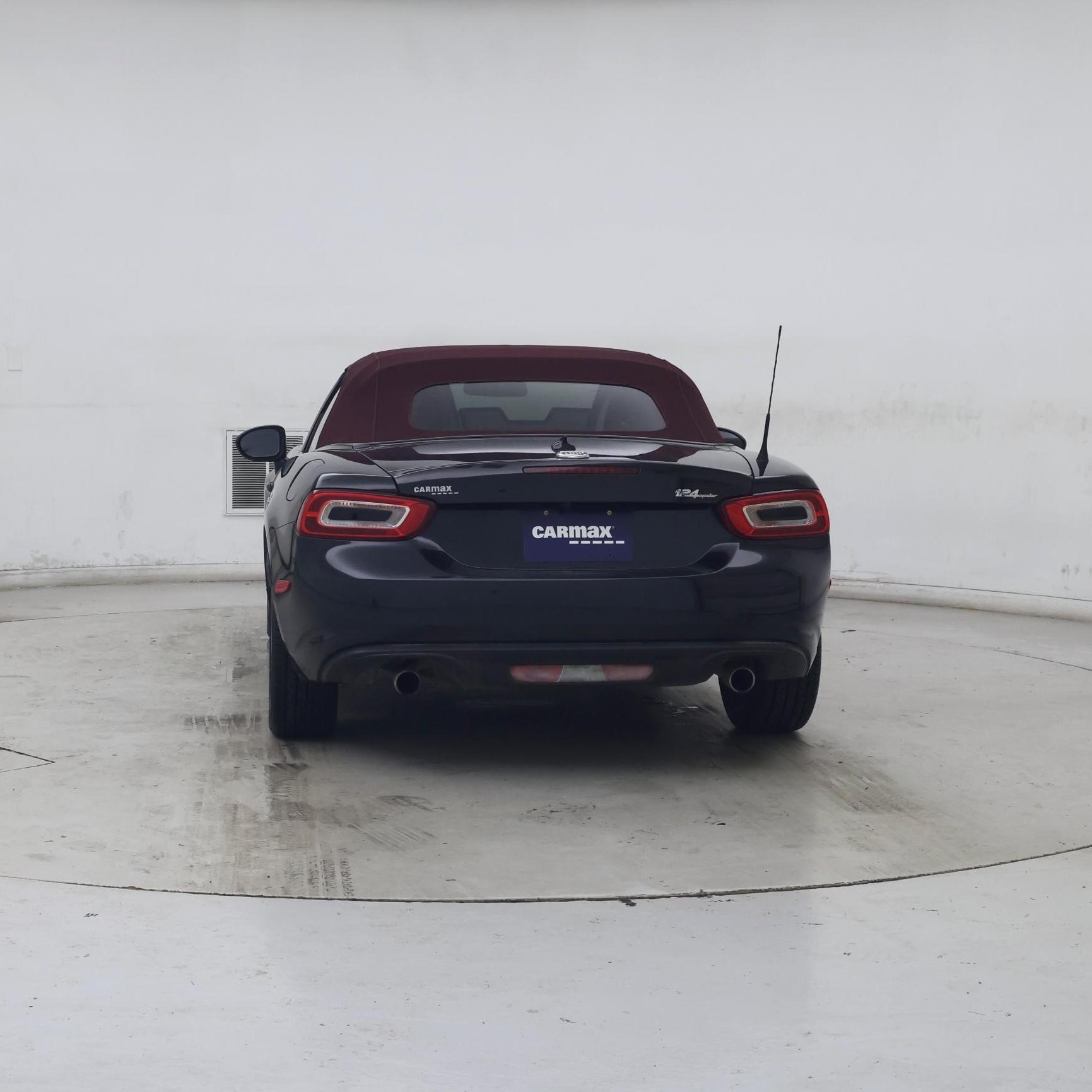 Thumbnail: 2018 Fiat 124 Spider - 6
