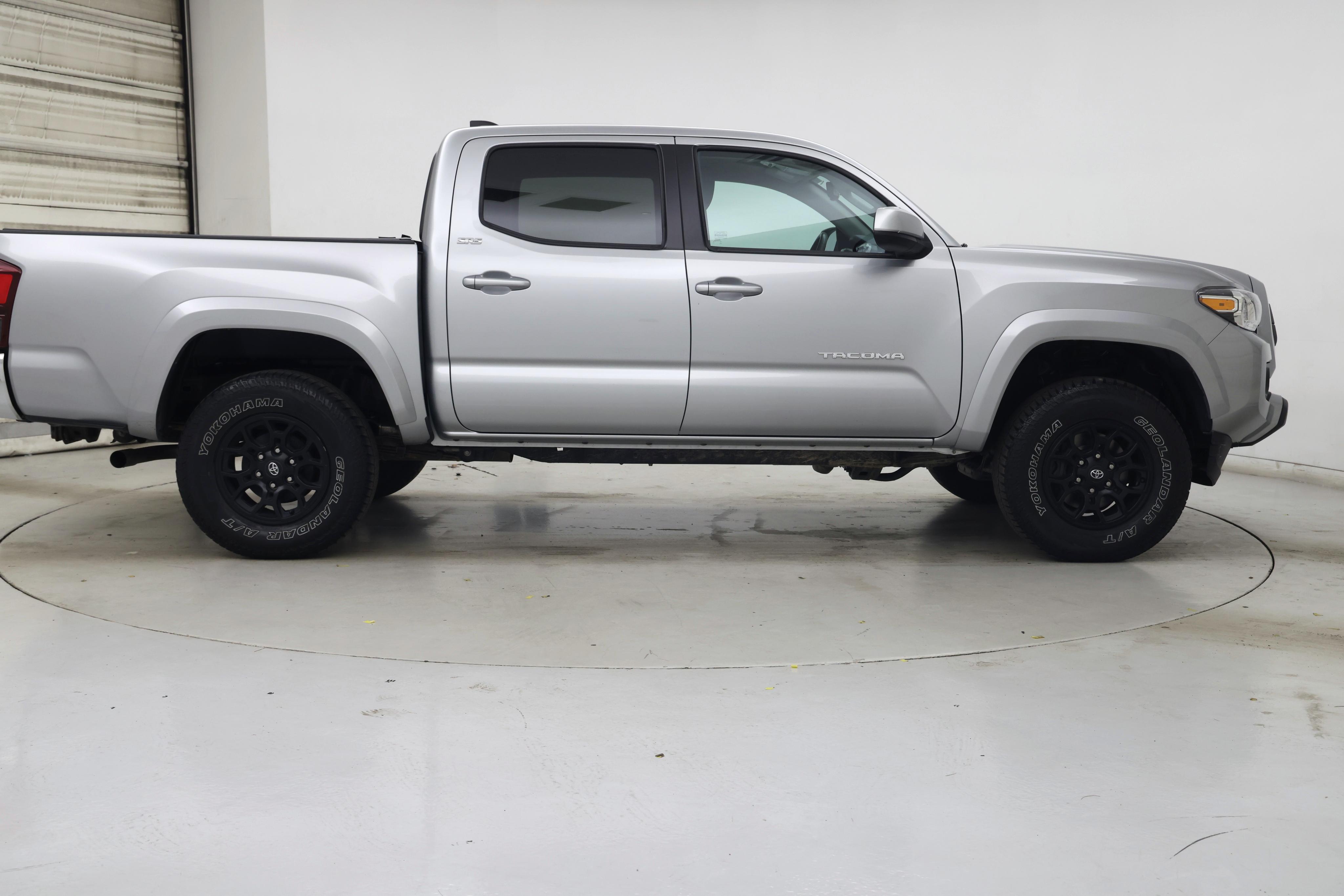 Thumbnail: 2022 Toyota Tacoma - 7