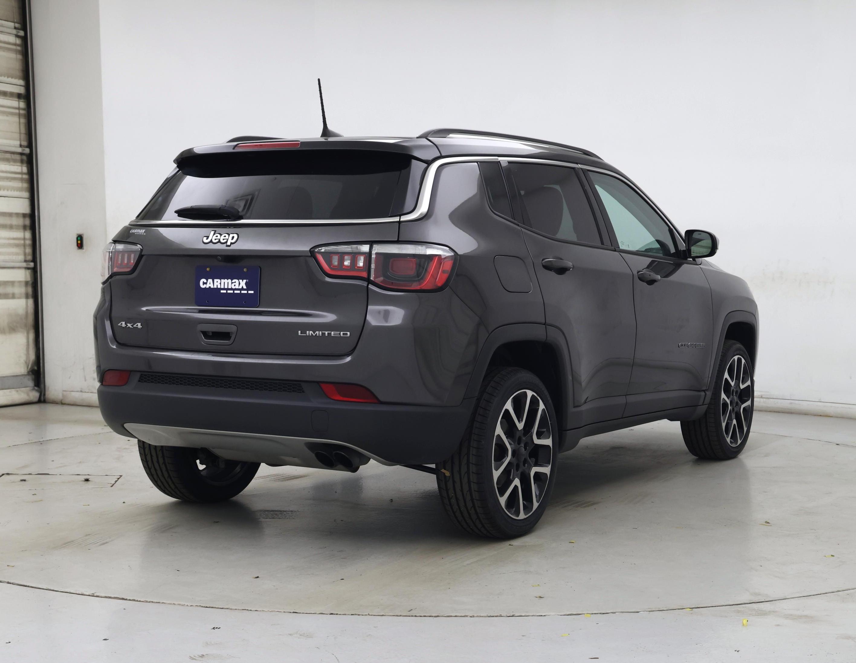 Thumbnail: 2018 Jeep Compass - 8