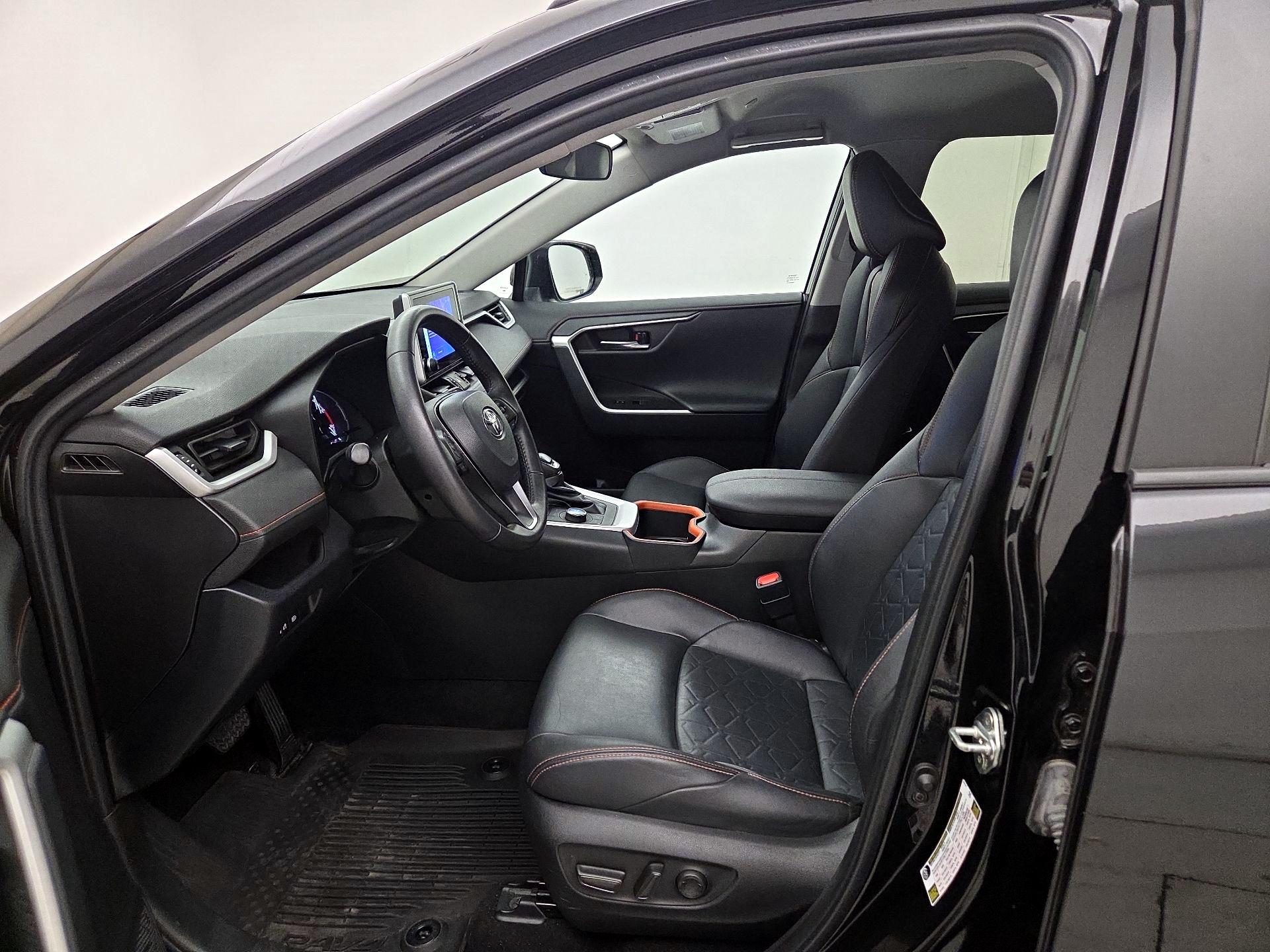 Thumbnail: 2023 Toyota RAV4 - 11