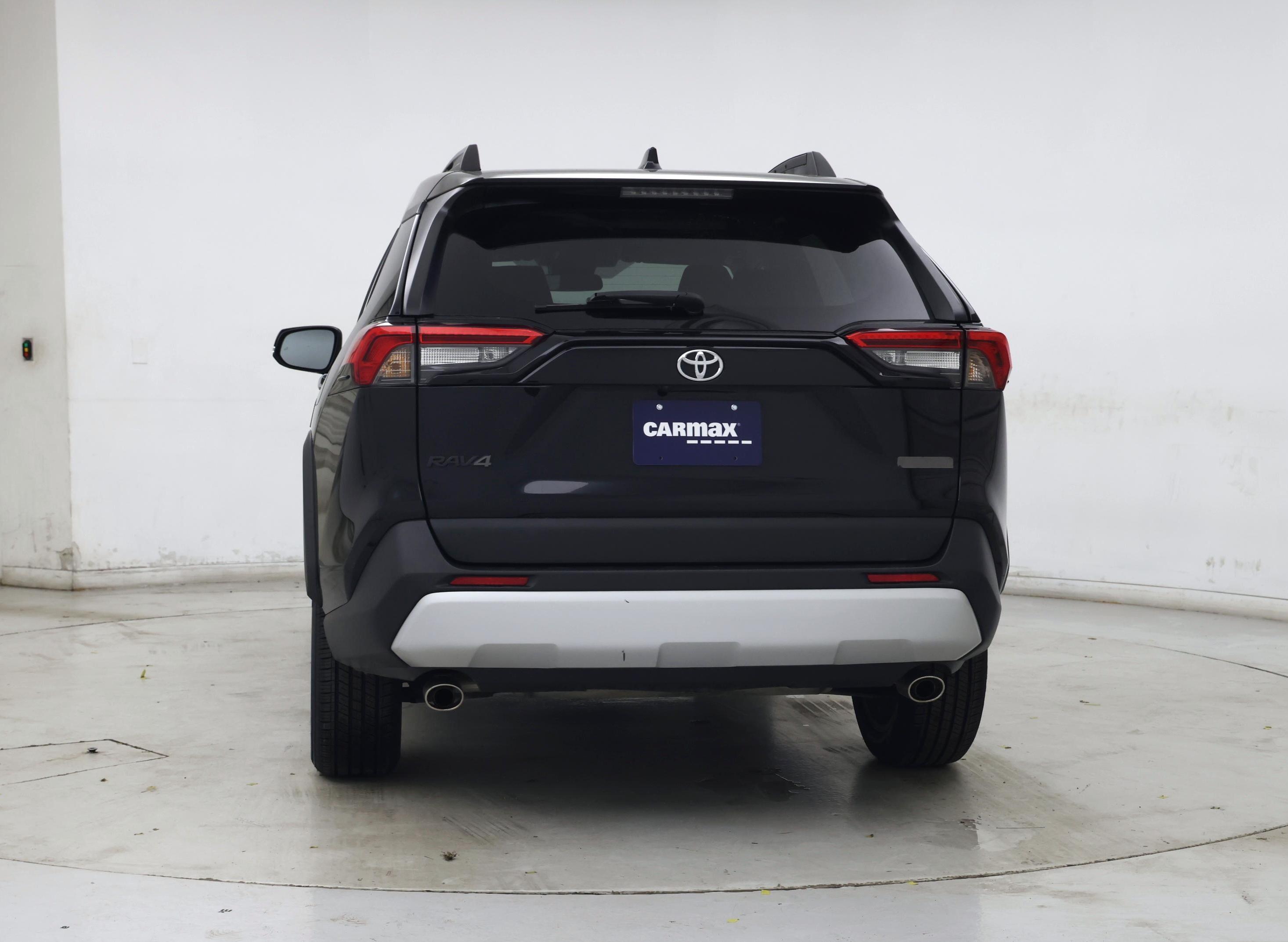 Thumbnail: 2023 Toyota RAV4 - 6