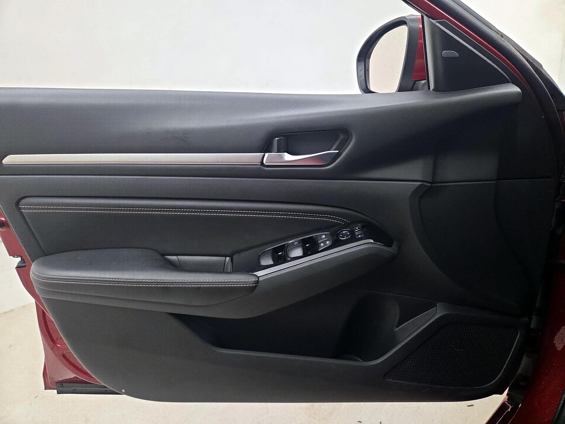 Thumbnail: 2021 Nissan Altima - 12