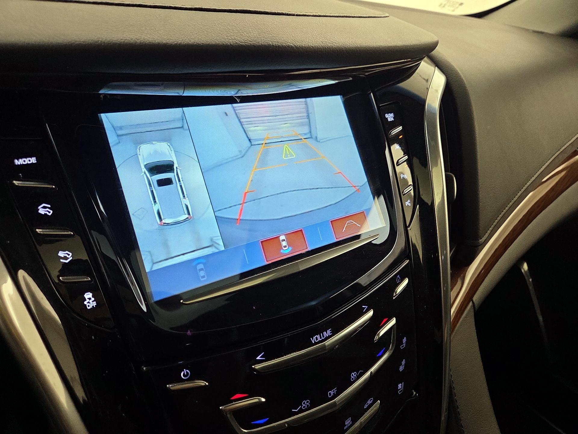 Thumbnail: 2019 Cadillac Escalade - 15