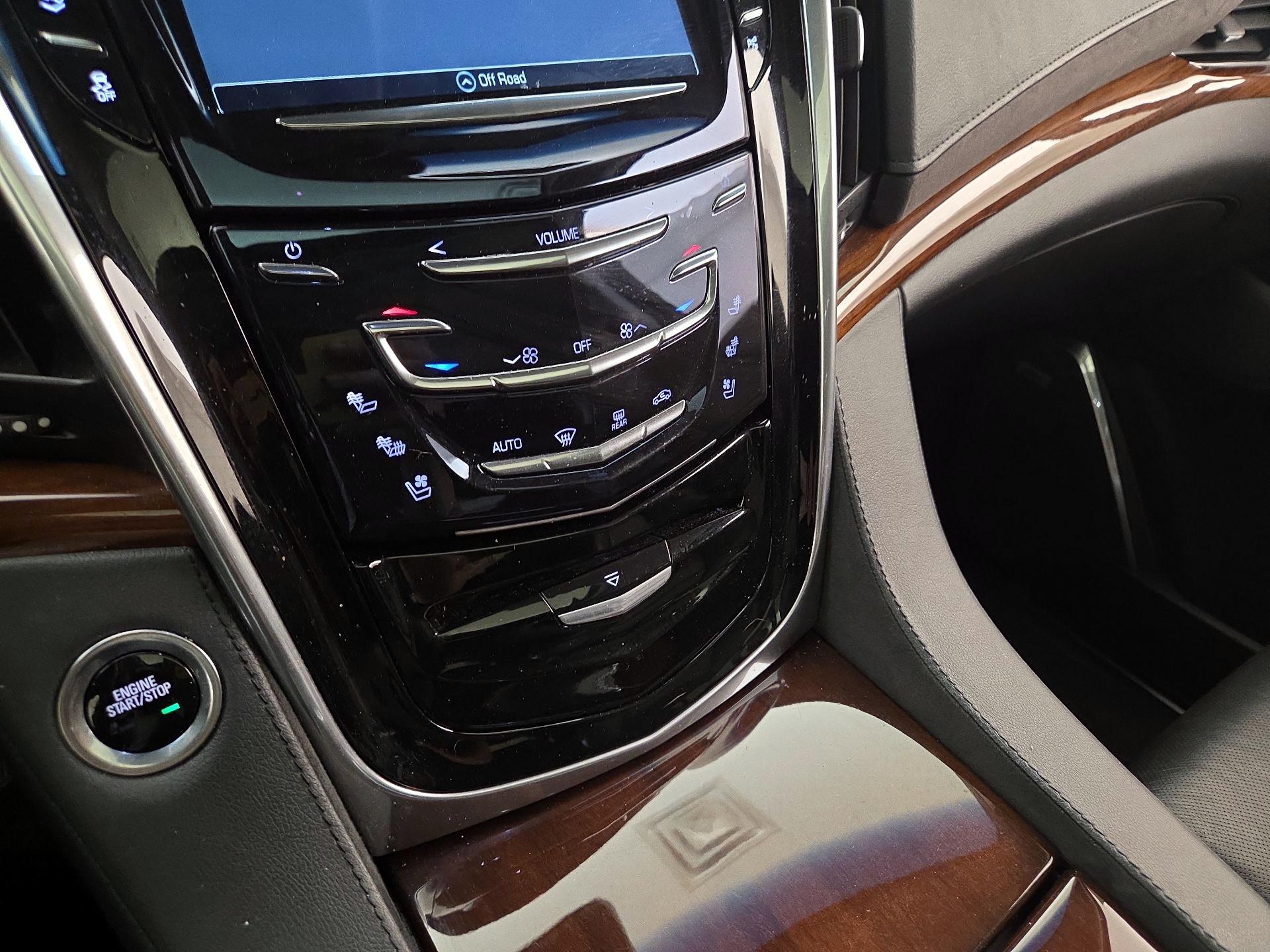 Thumbnail: 2019 Cadillac Escalade - 17