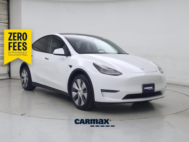 White 2023 Tesla Model Y Long Range AWD SUV / Crossover All-Wheel Drive Automatic