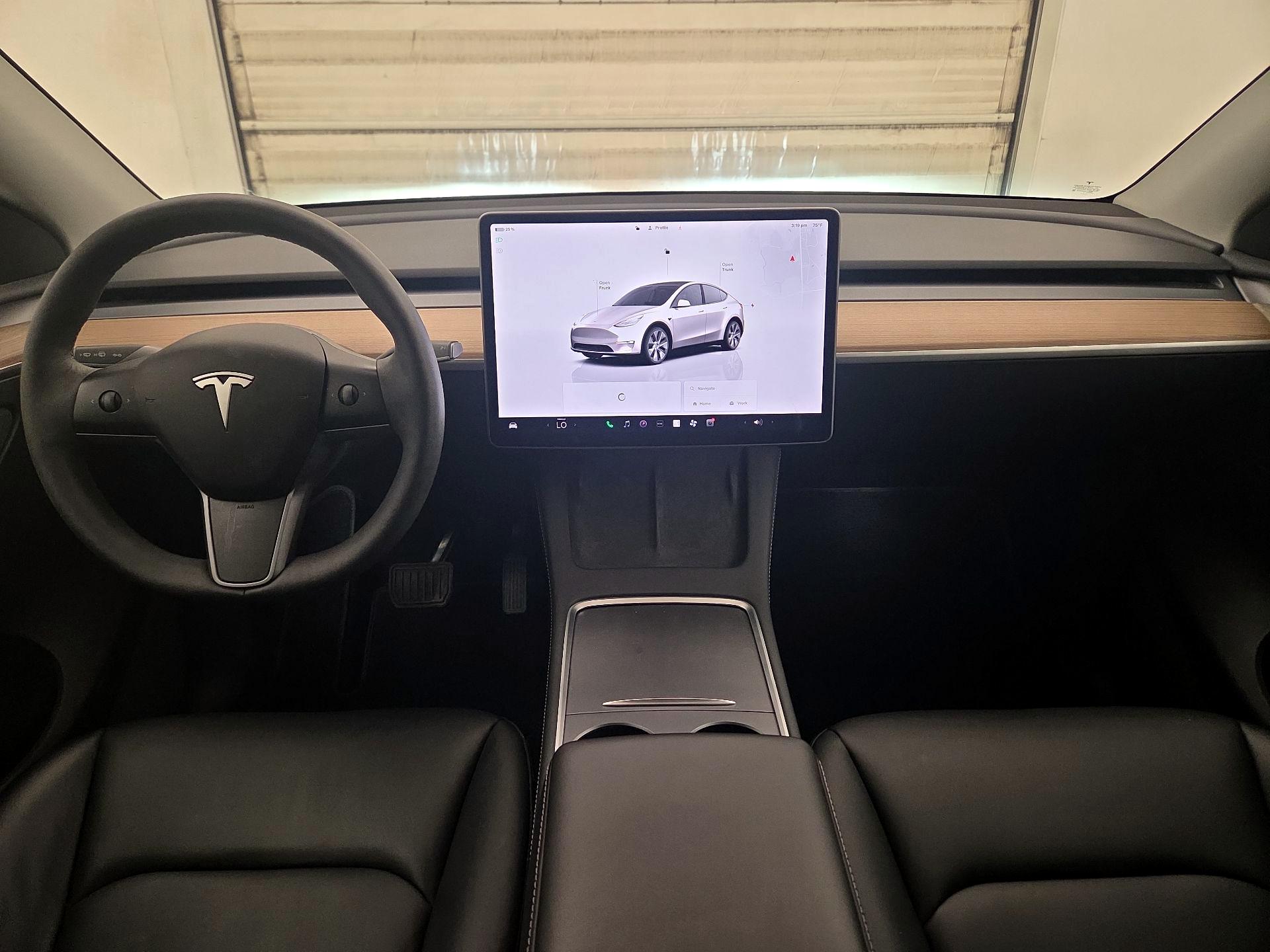 Thumbnail: 2023 Tesla Model Y - 9