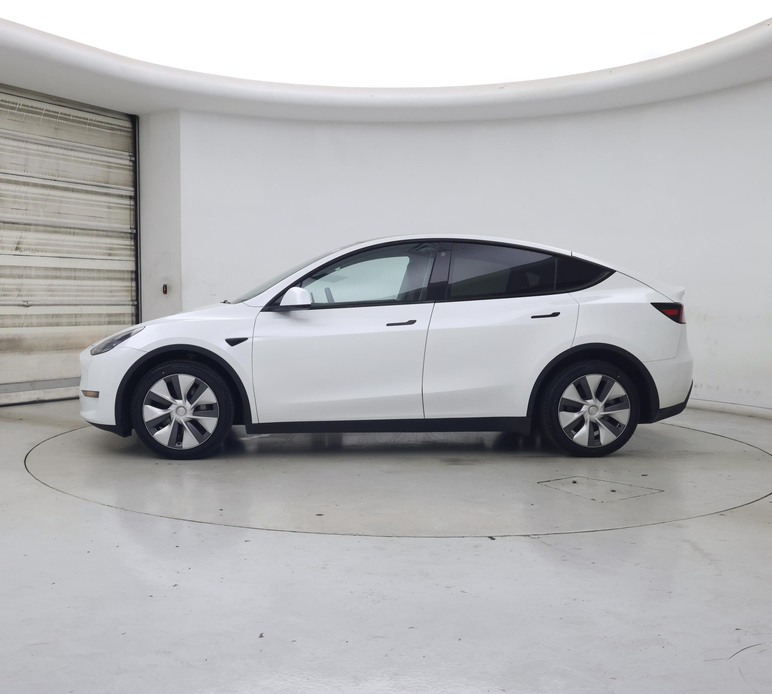 Thumbnail: 2023 Tesla Model Y - 3