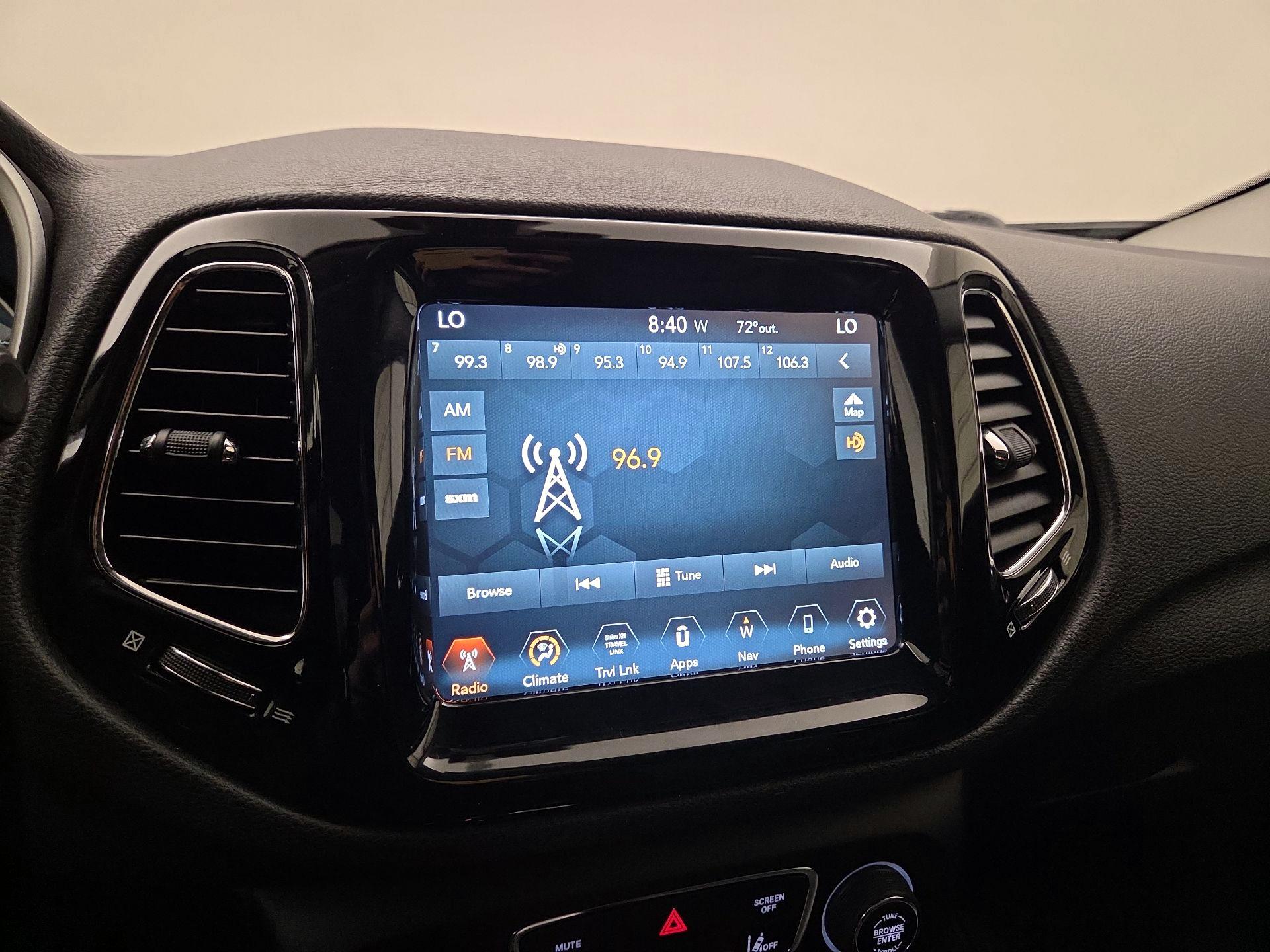 Thumbnail: 2018 Jeep Compass - 16