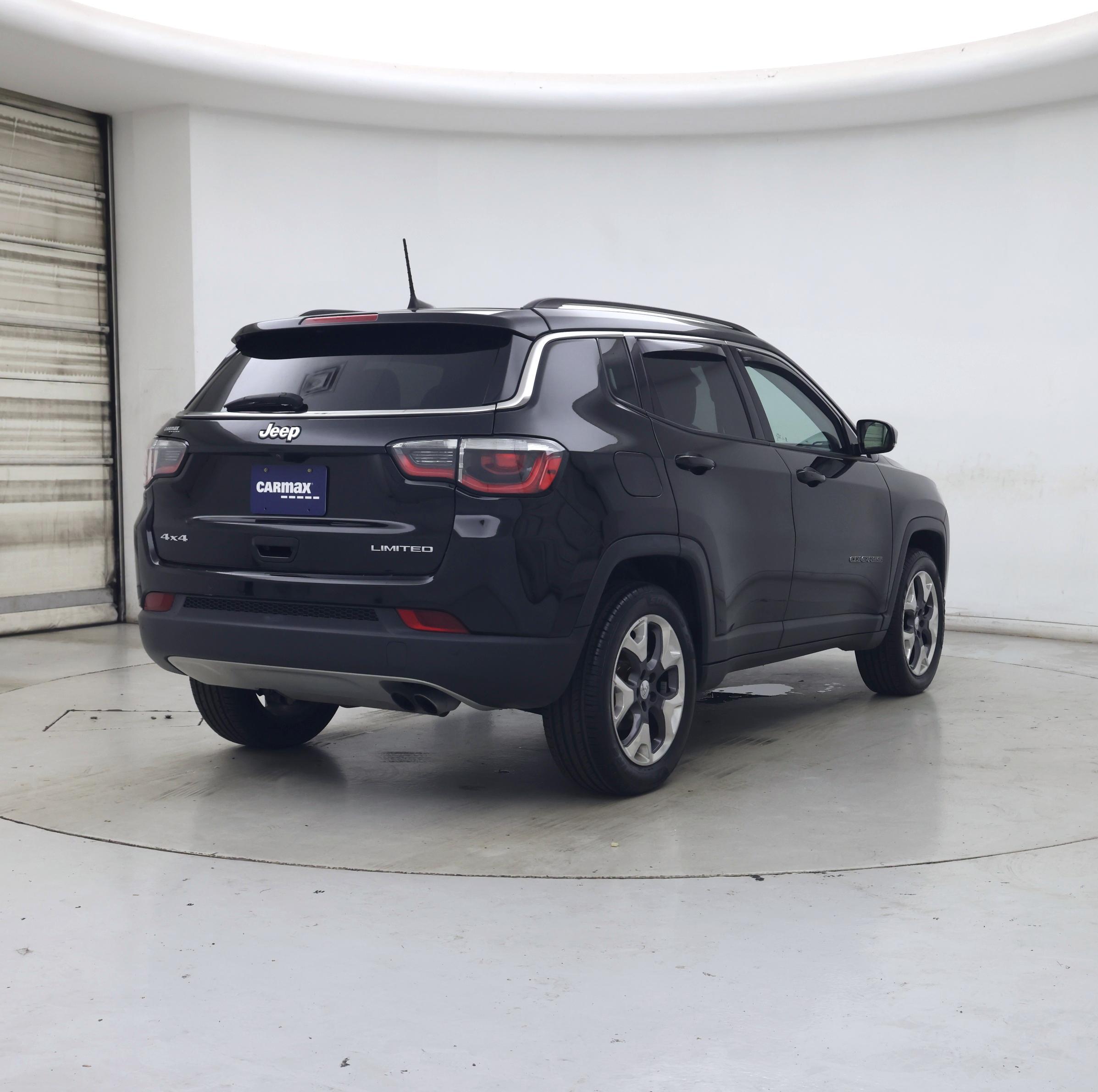 Thumbnail: 2018 Jeep Compass - 8