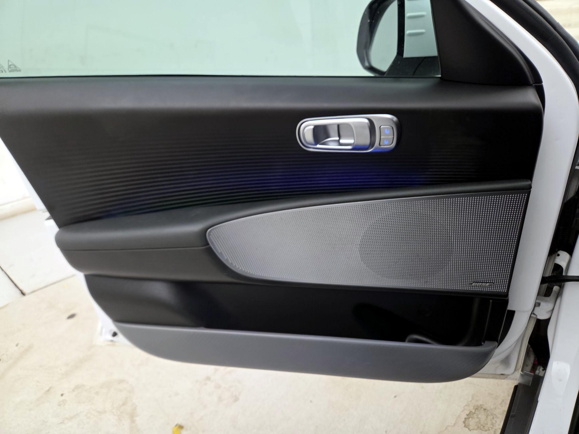 Thumbnail: 2023 Hyundai Ioniq 6 - 12