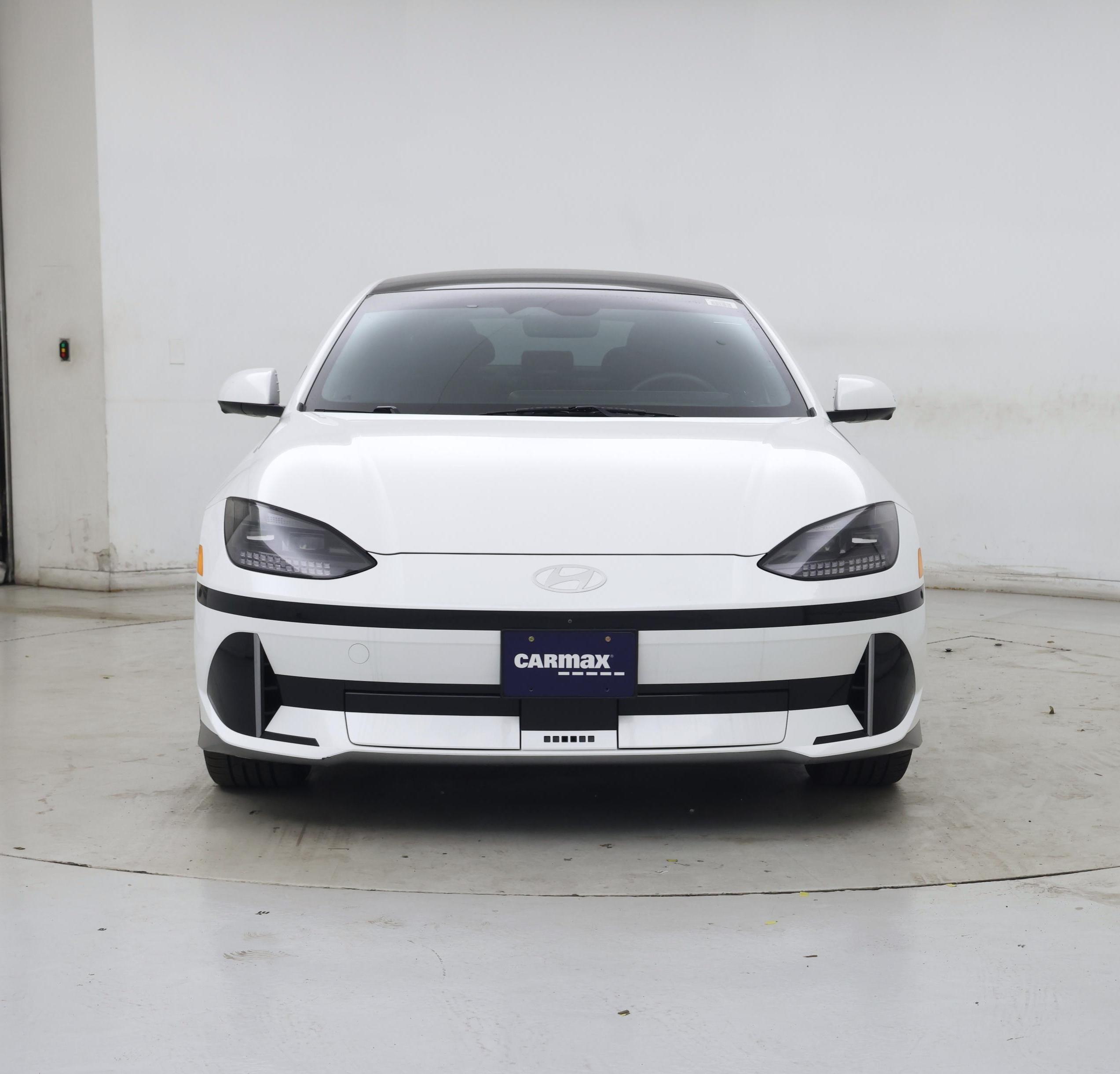 Thumbnail: 2023 Hyundai Ioniq 6 - 5