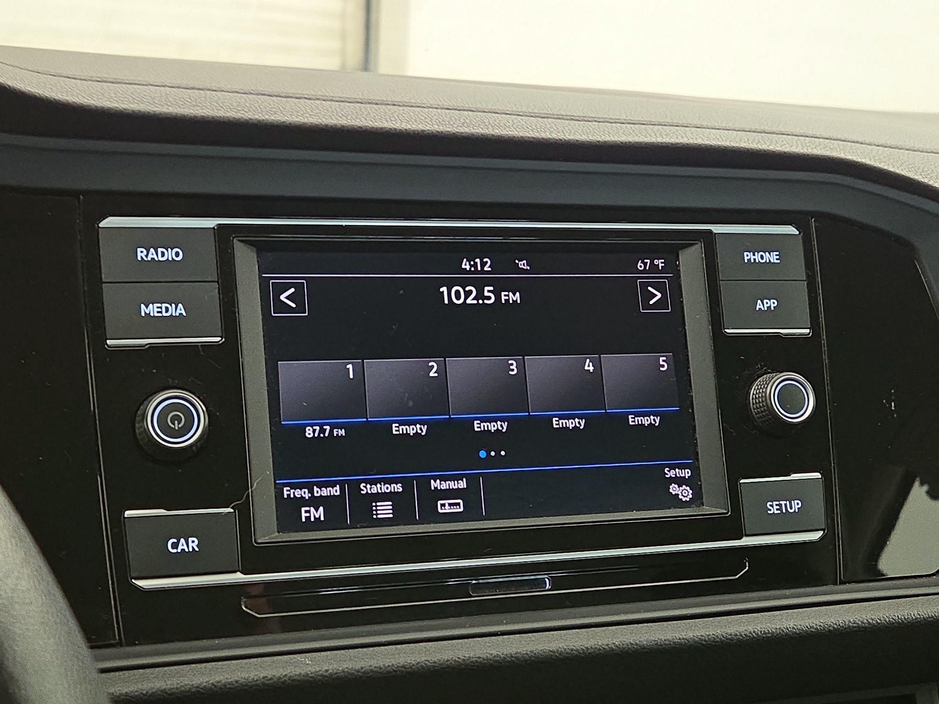 Thumbnail: 2019 Volkswagen Jetta - 15