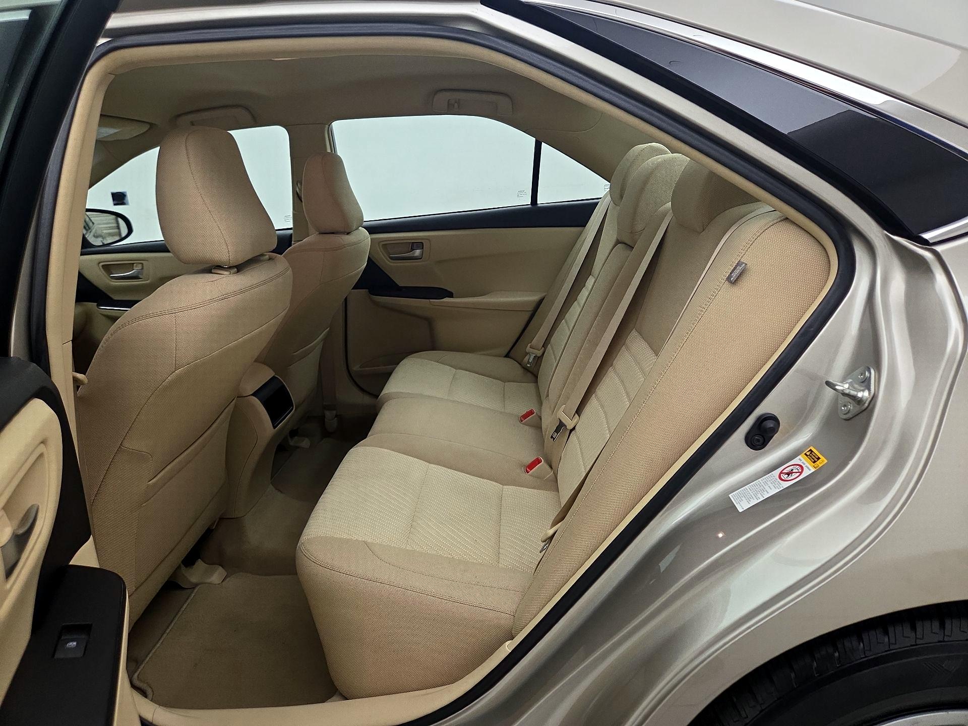 Thumbnail: 2016 Toyota Camry - 19