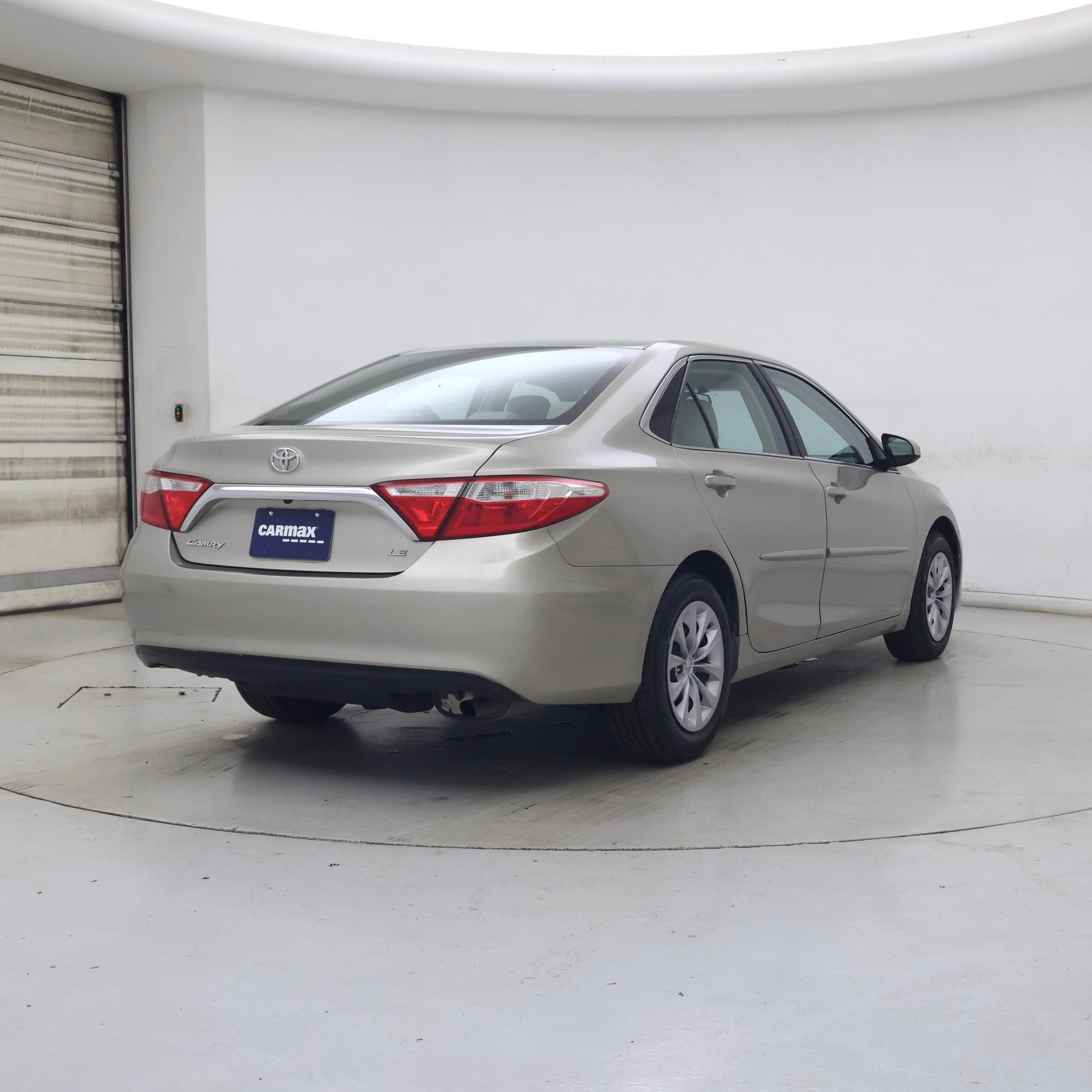 Thumbnail: 2016 Toyota Camry - 8