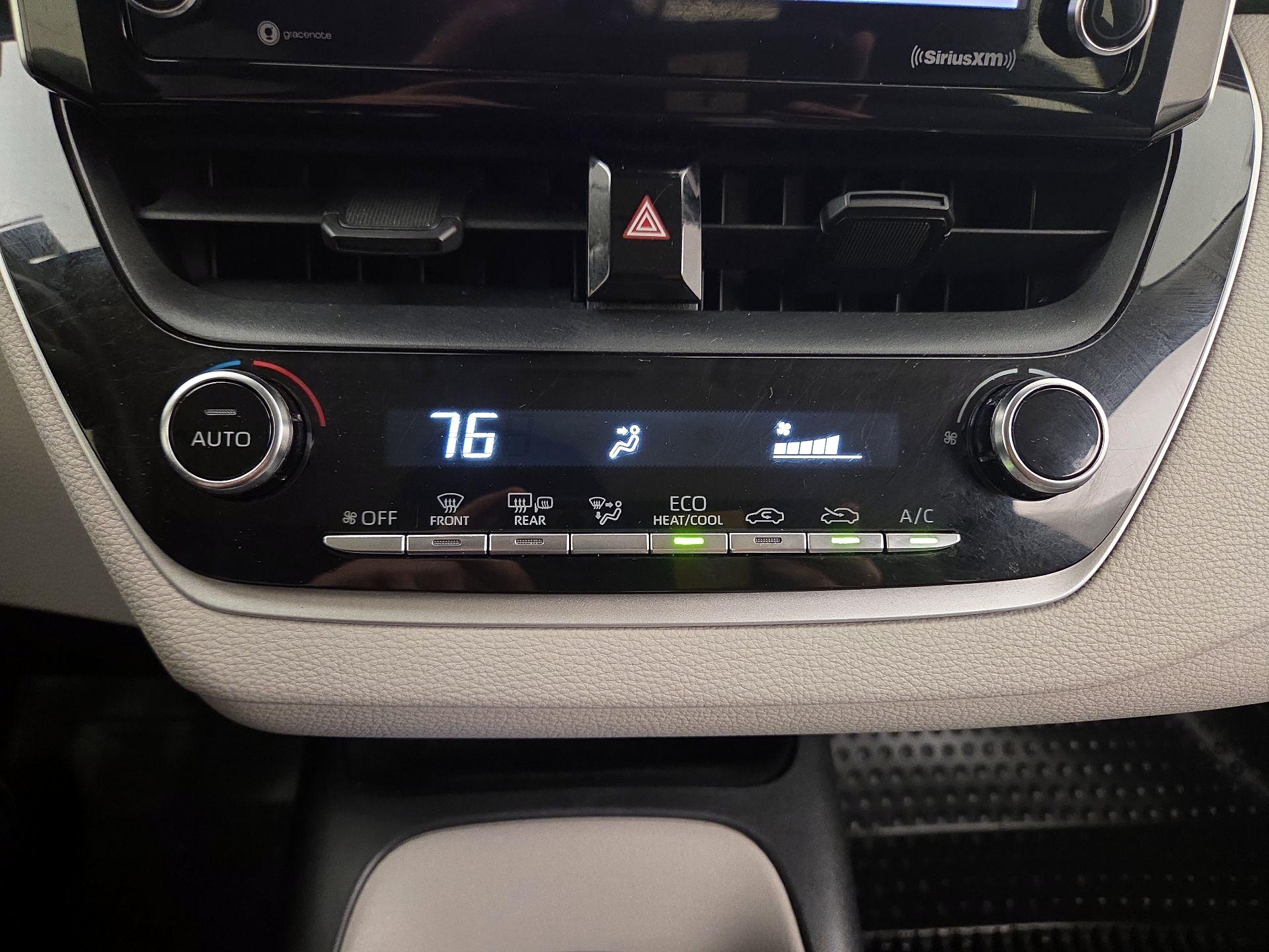 Thumbnail: 2021 Toyota Corolla - 16
