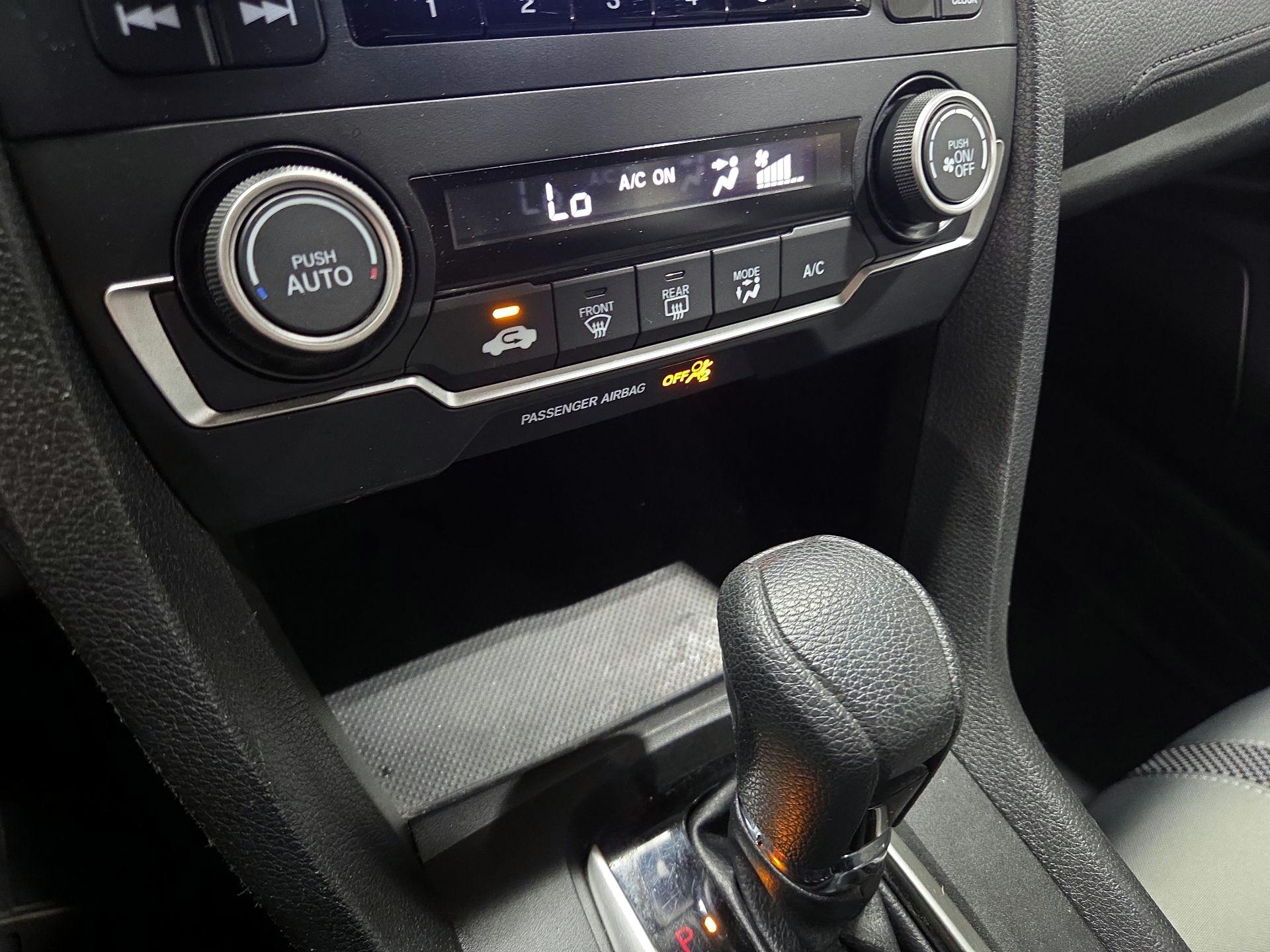 Thumbnail: 2019 Honda Civic - 16