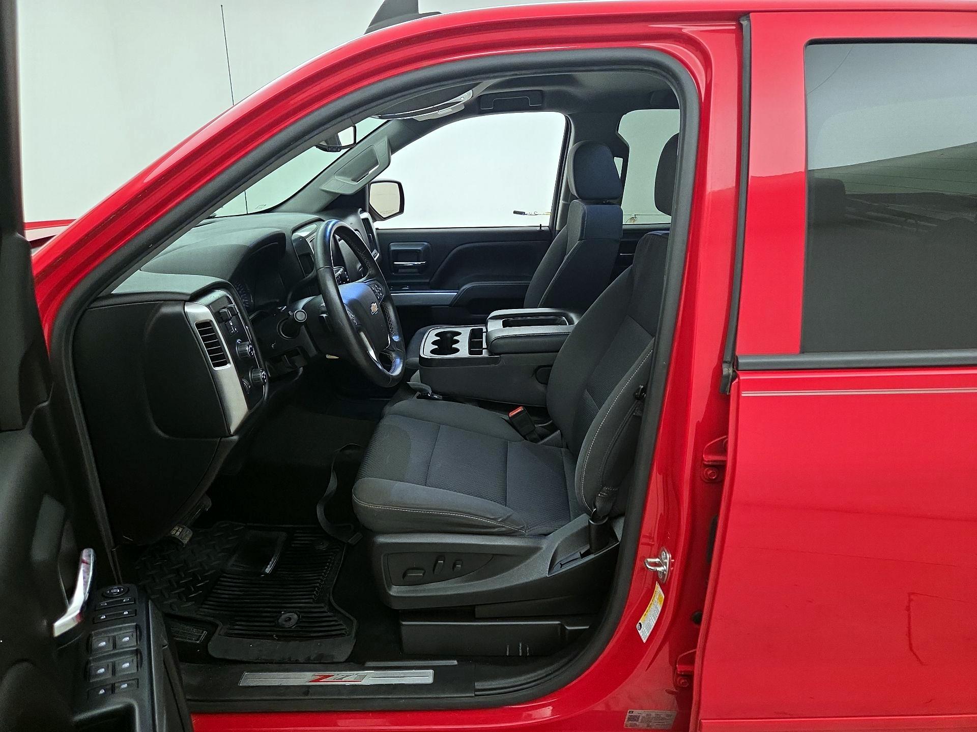 Thumbnail: 2018 Chevrolet Silverado 1500 - 11