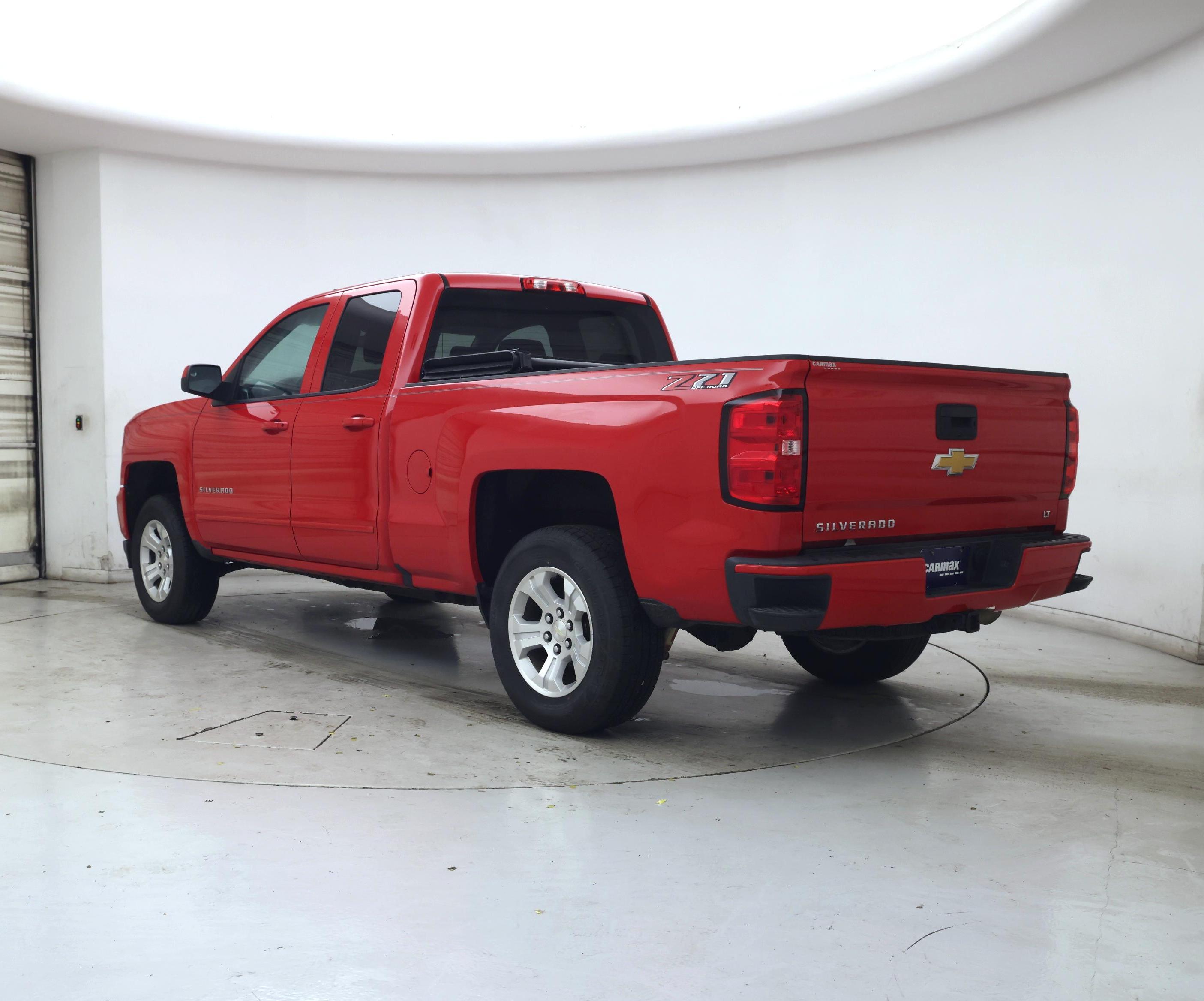 Thumbnail: 2018 Chevrolet Silverado 1500 - 2