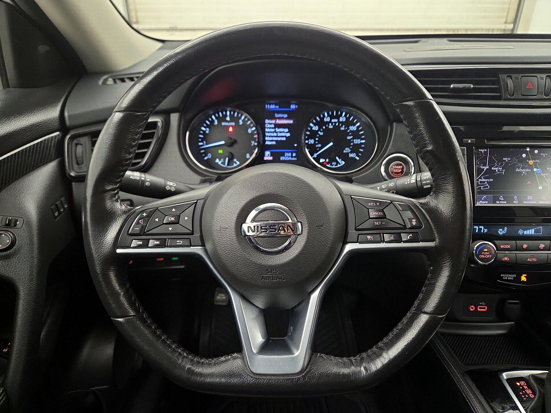 Thumbnail: 2018 Nissan Rogue - 10