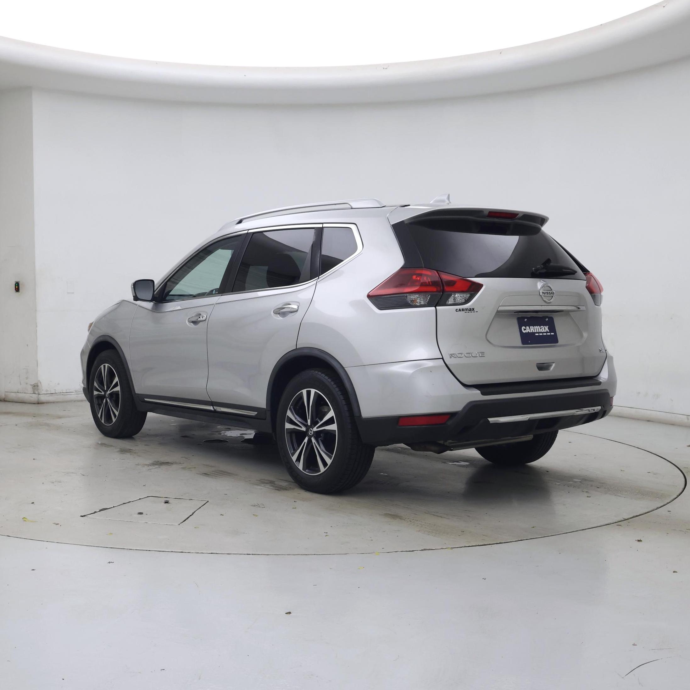 Thumbnail: 2018 Nissan Rogue - 2