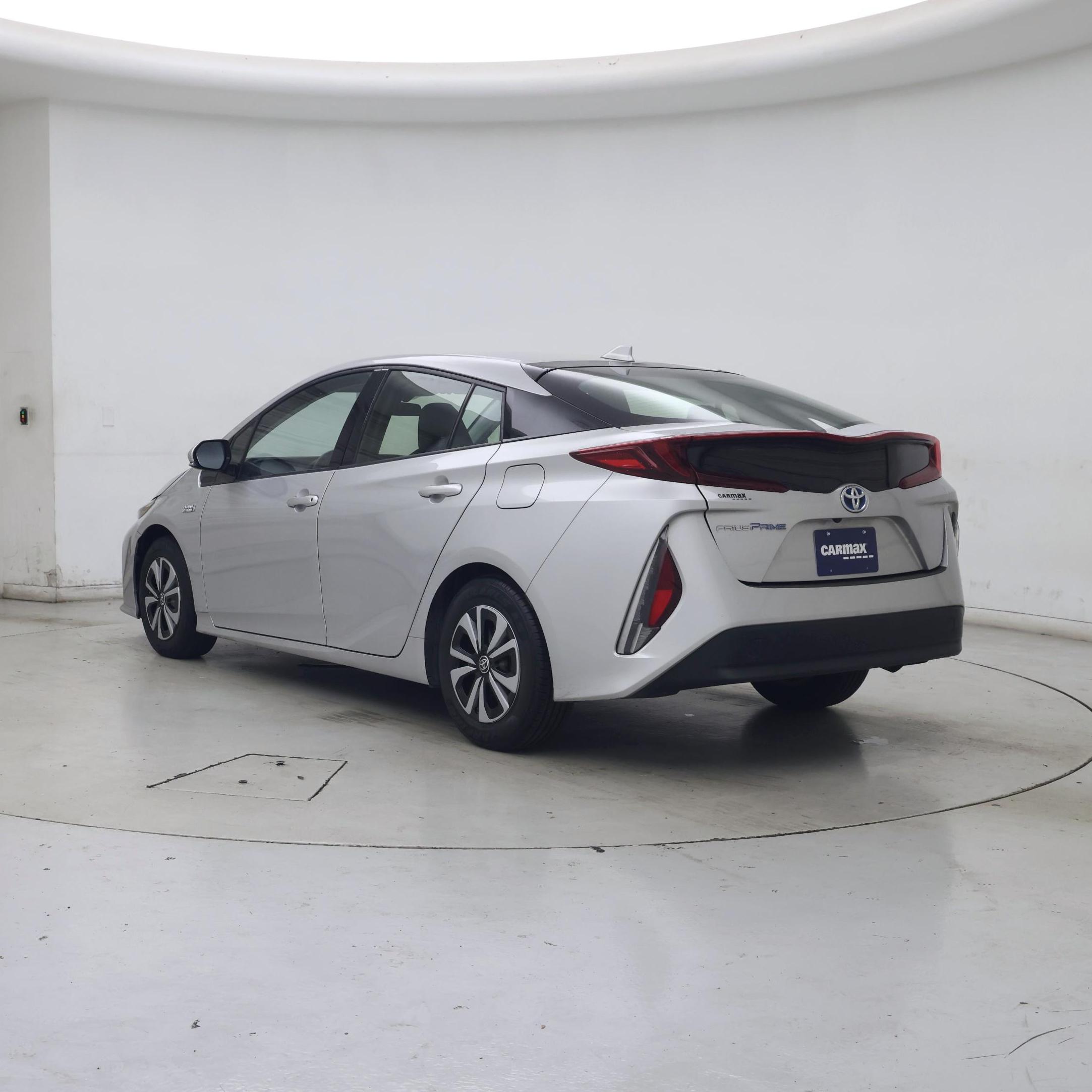 Thumbnail: 2018 Toyota Prius Prime - 2