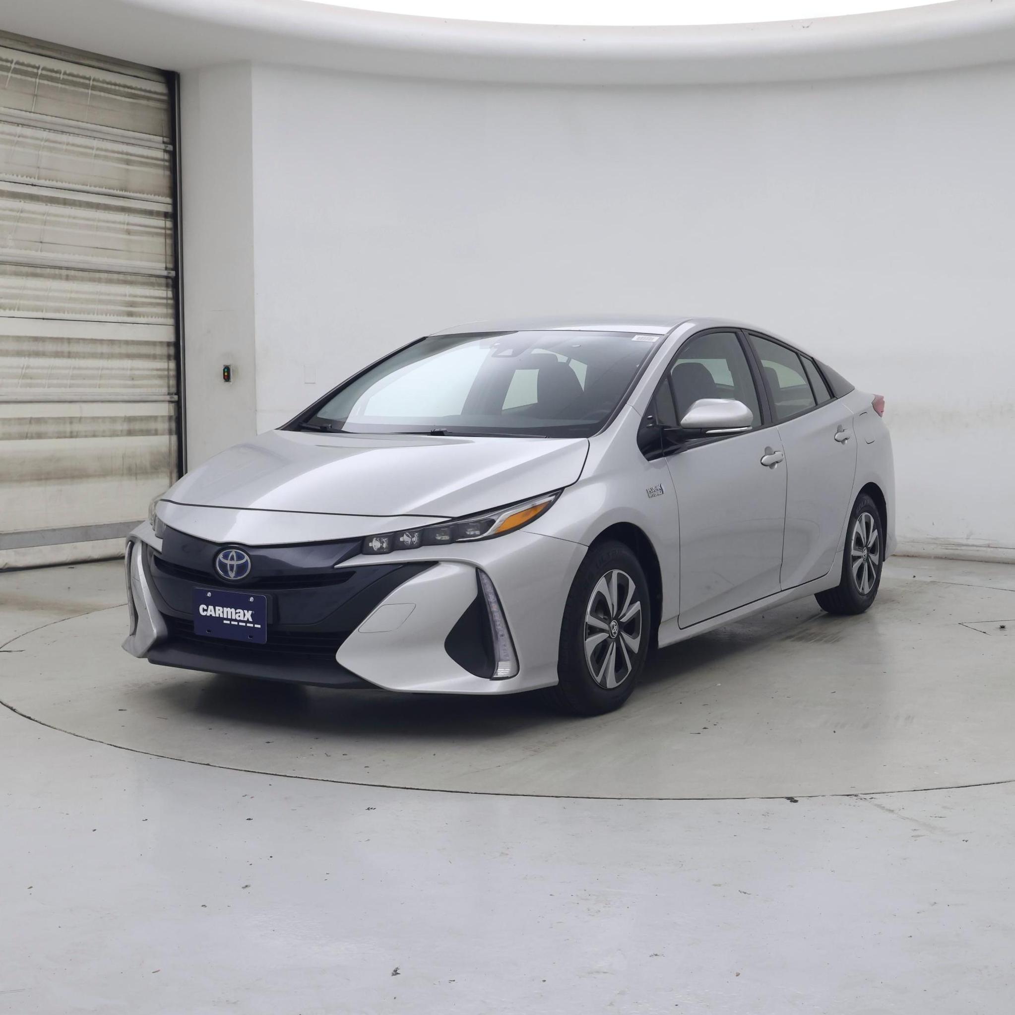 Thumbnail: 2018 Toyota Prius Prime - 4