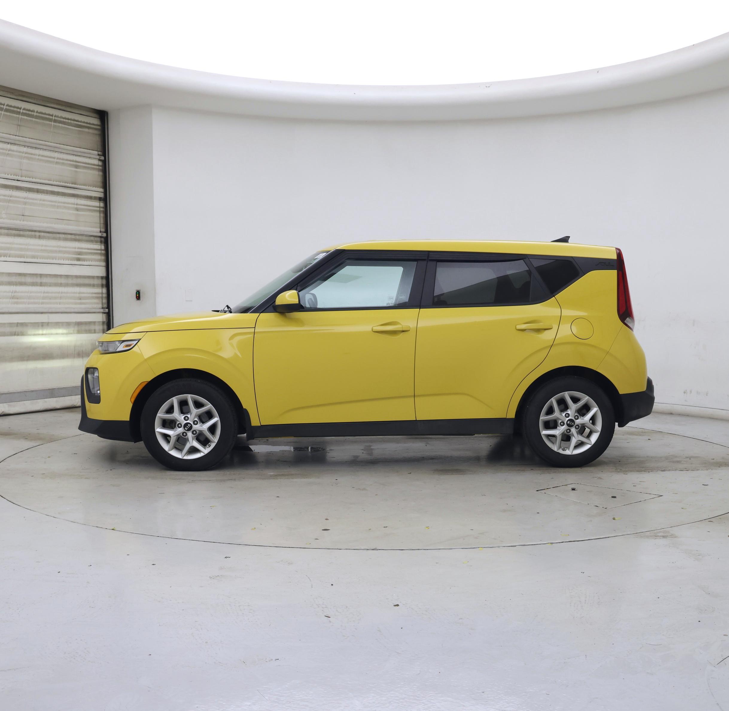 Thumbnail: 2020 Kia Soul - 3