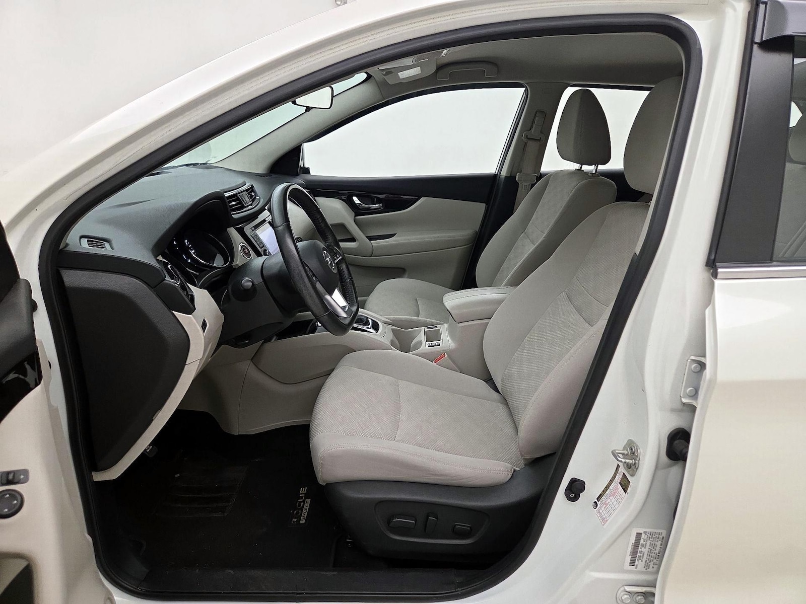2018 Nissan Rogue Sport SV - Photo 10