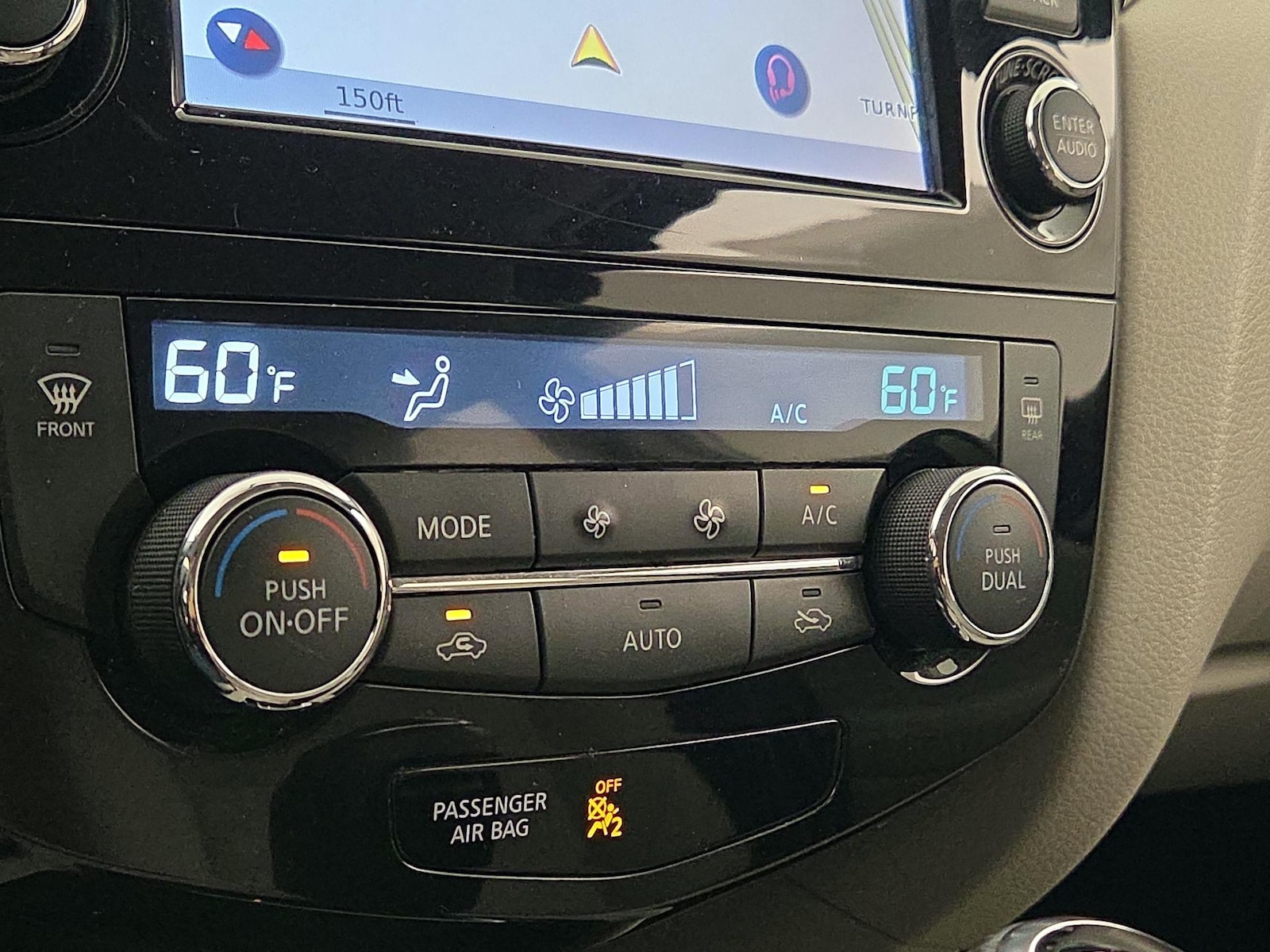 2018 Nissan Rogue Sport SV - Photo 16