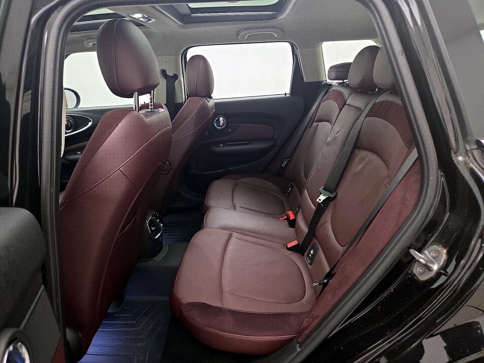 2017 MINI Clubman Base - Photo 22