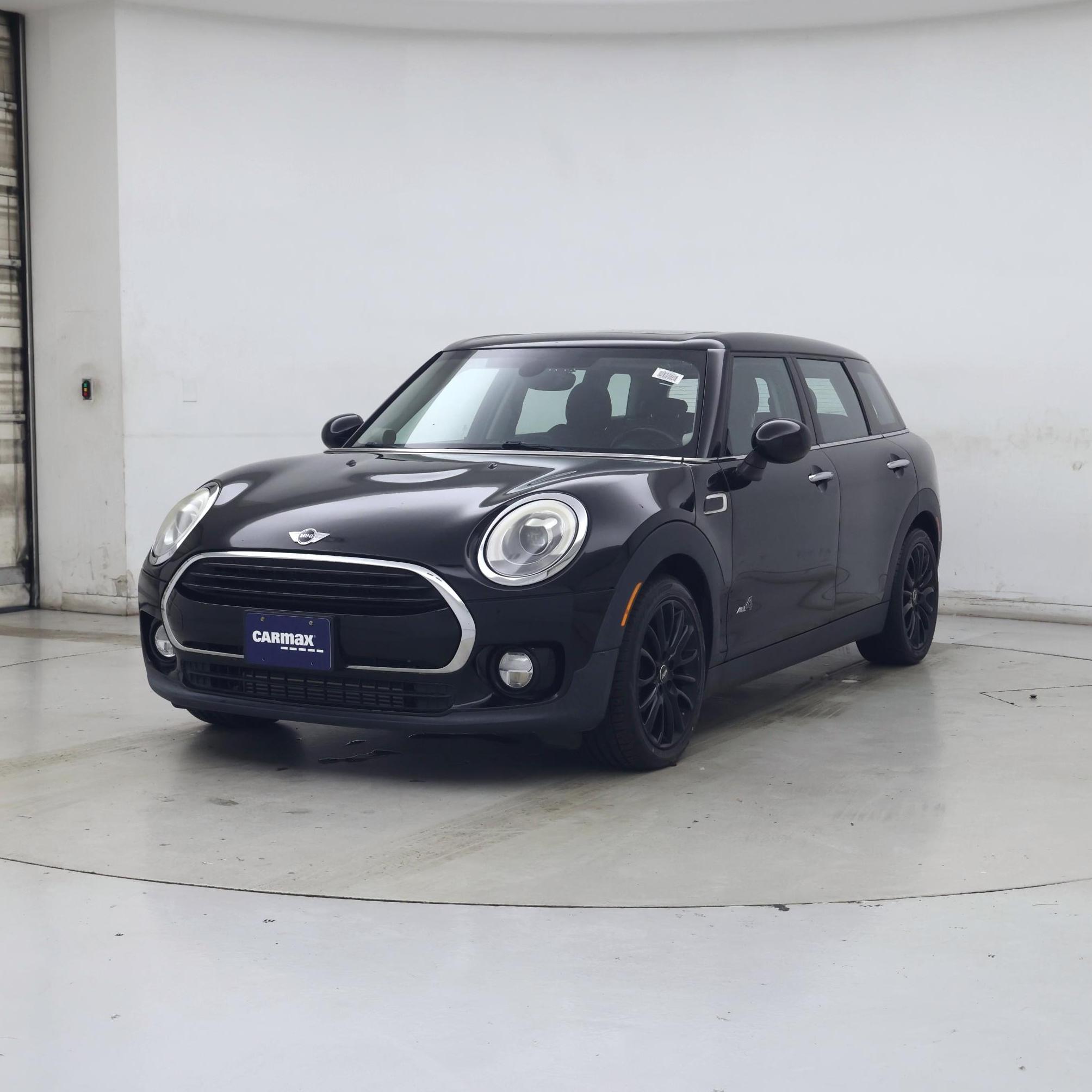 Thumbnail: 2017 MINI Cooper Clubman - 4