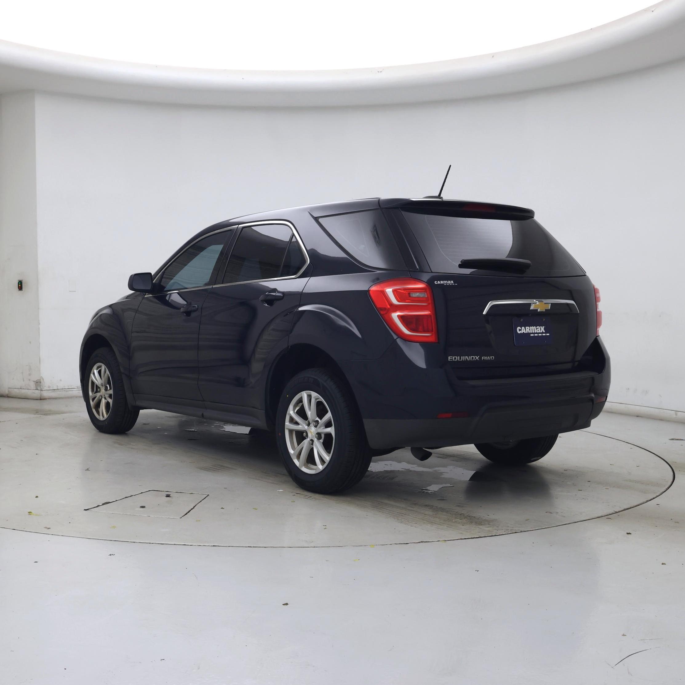 Thumbnail: 2017 Chevrolet Equinox - 2