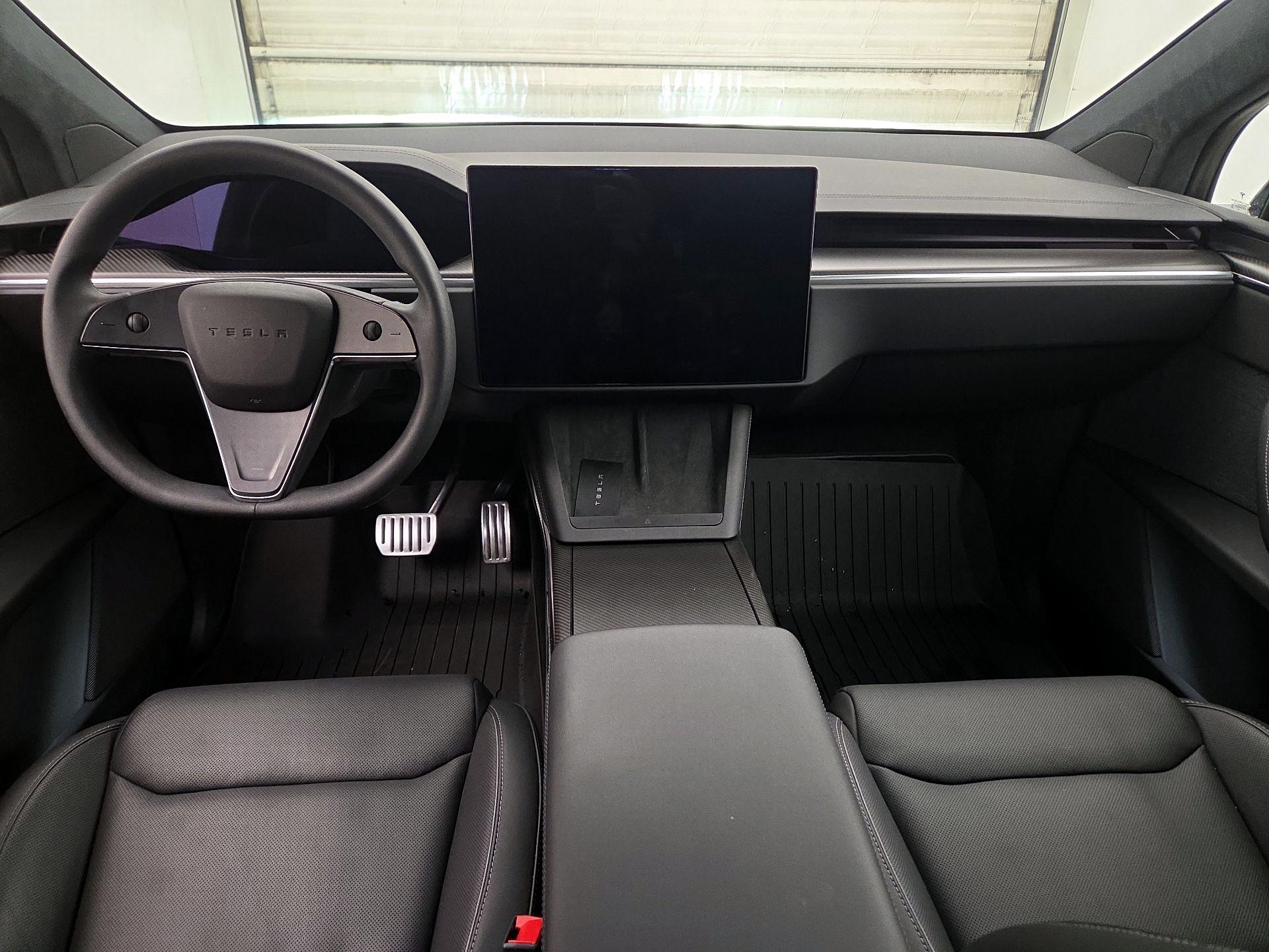 Thumbnail: 2024 Tesla Model X - 9