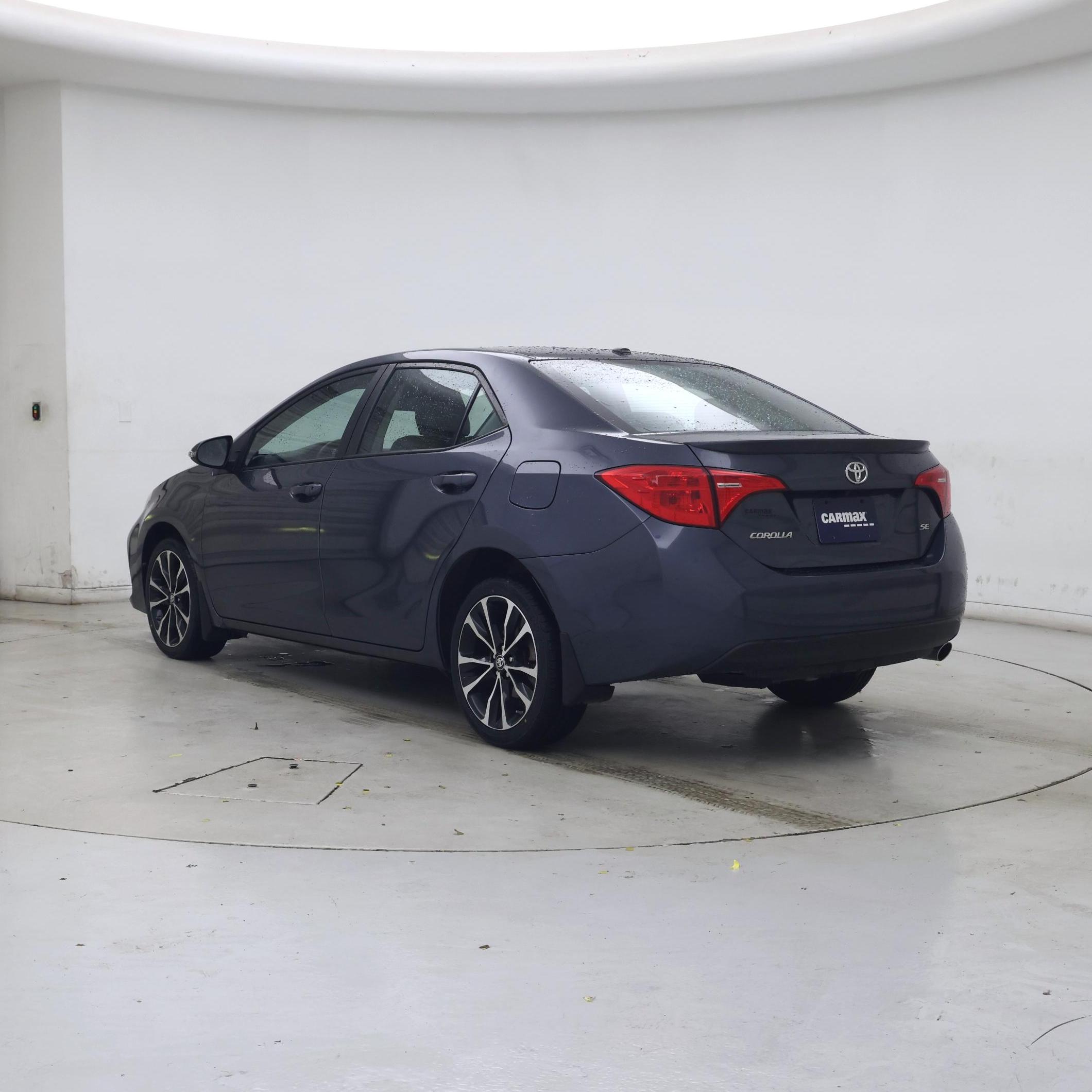 Thumbnail: 2017 Toyota Corolla - 2