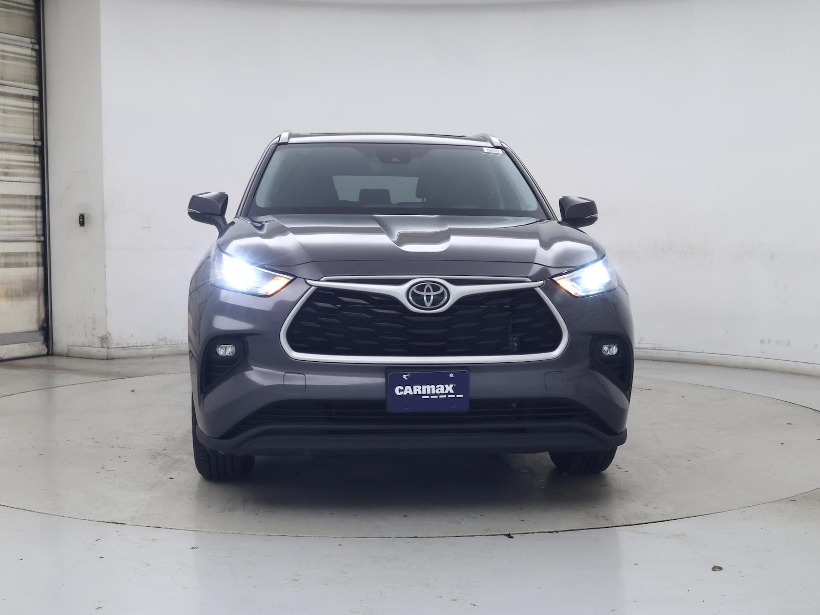 2022 Toyota Highlander XLE - Photo 6
