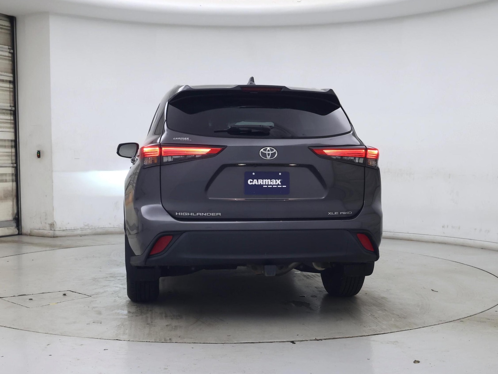 2022 Toyota Highlander XLE - Photo 7