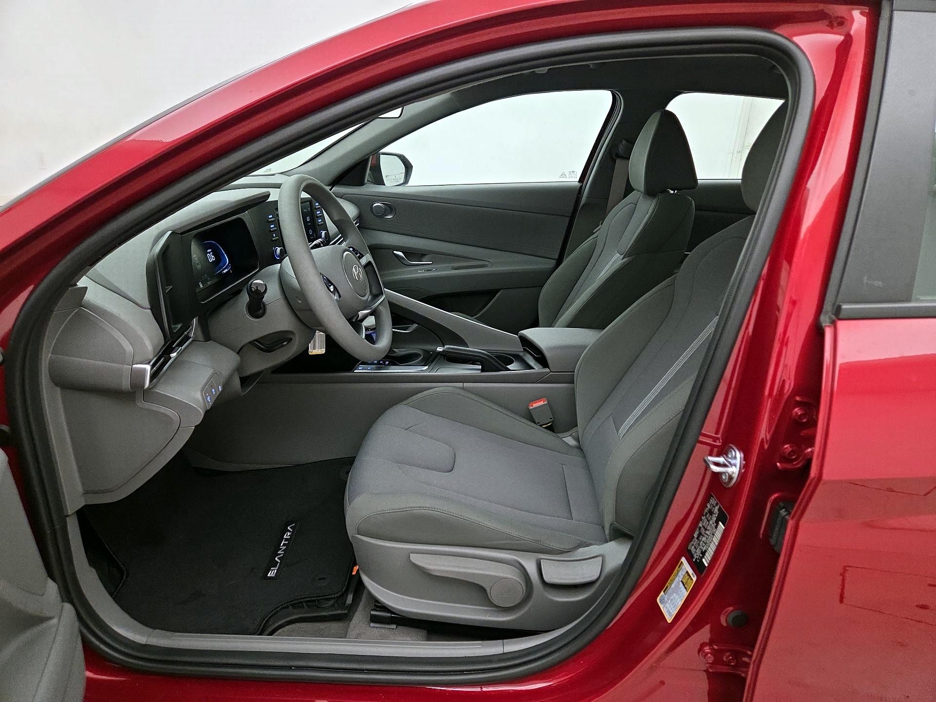 Thumbnail: 2025 Hyundai Elantra - 11