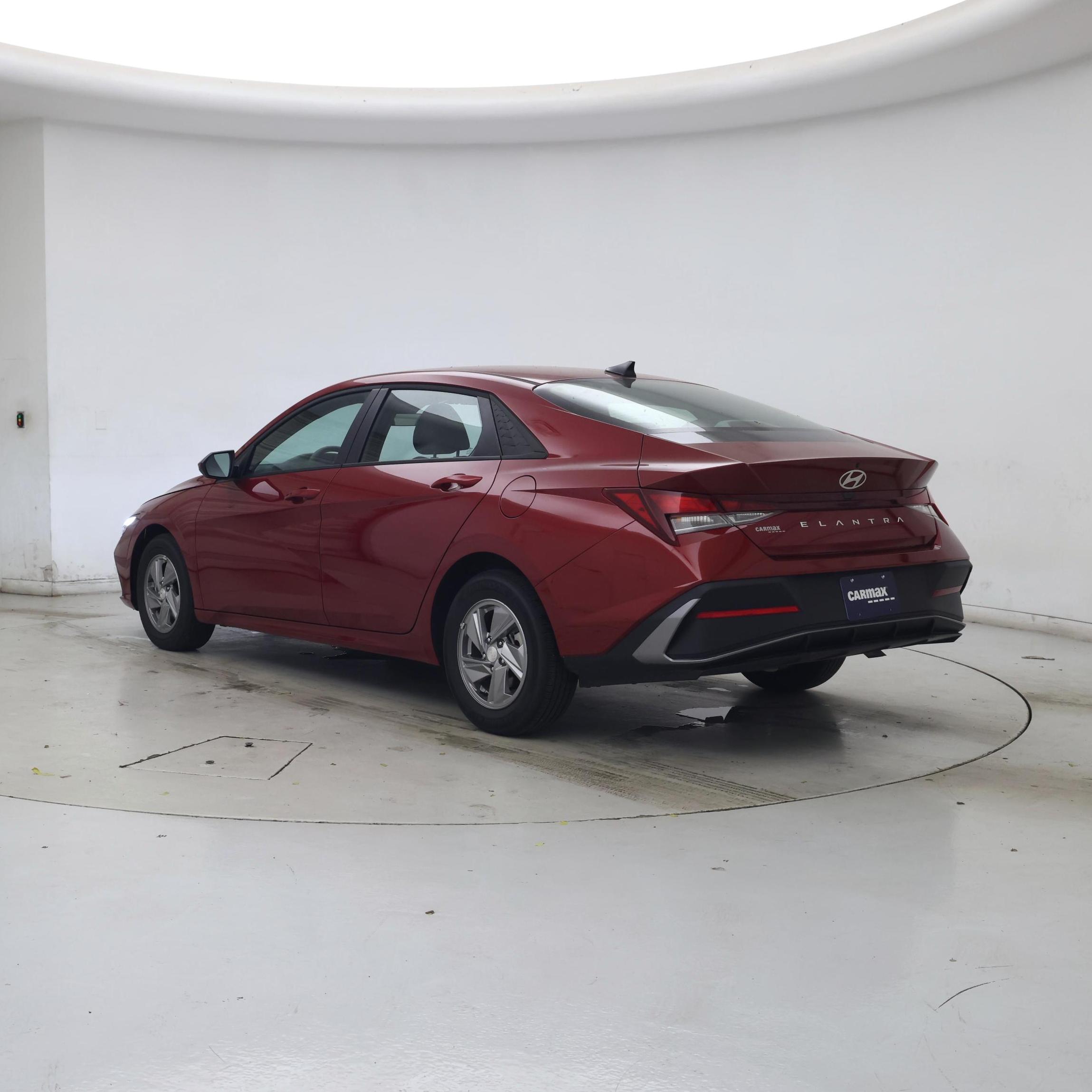Thumbnail: 2025 Hyundai Elantra - 2