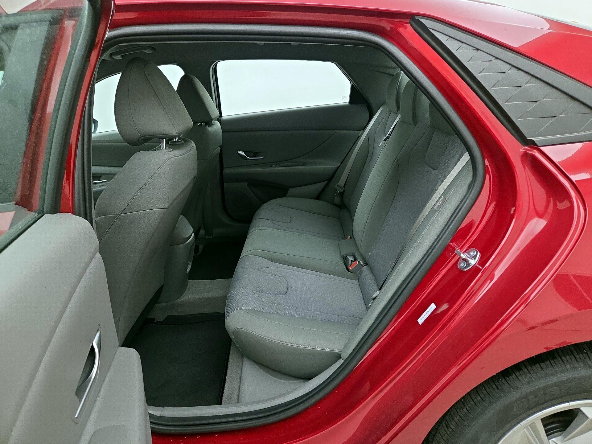 Thumbnail: 2025 Hyundai Elantra - 19