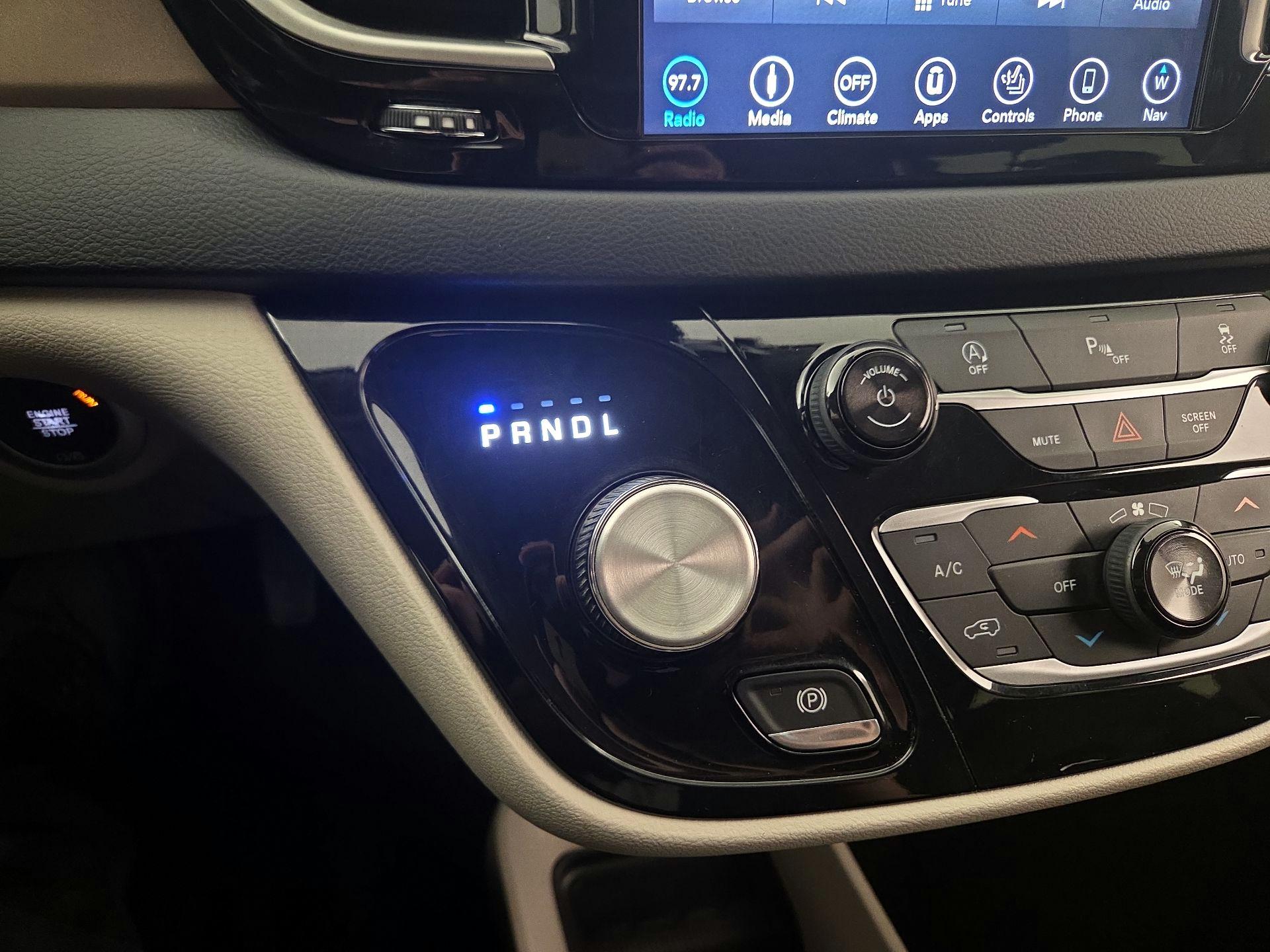 Thumbnail: 2019 Chrysler Pacifica - 18