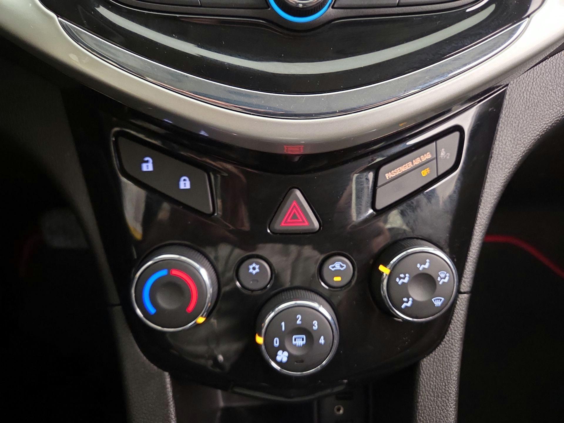 Thumbnail: 2017 Chevrolet Sonic - 16