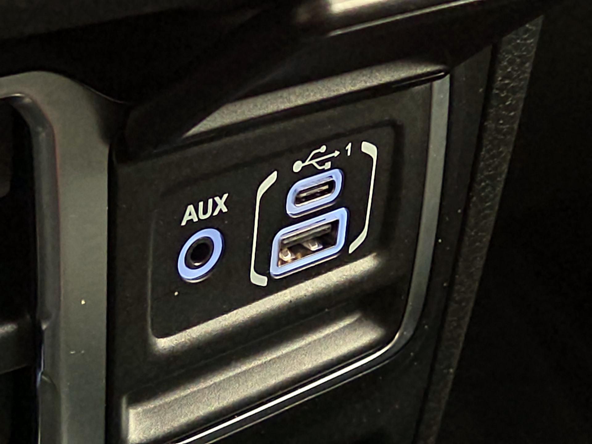 Thumbnail: 2024 Jeep Wrangler - 18