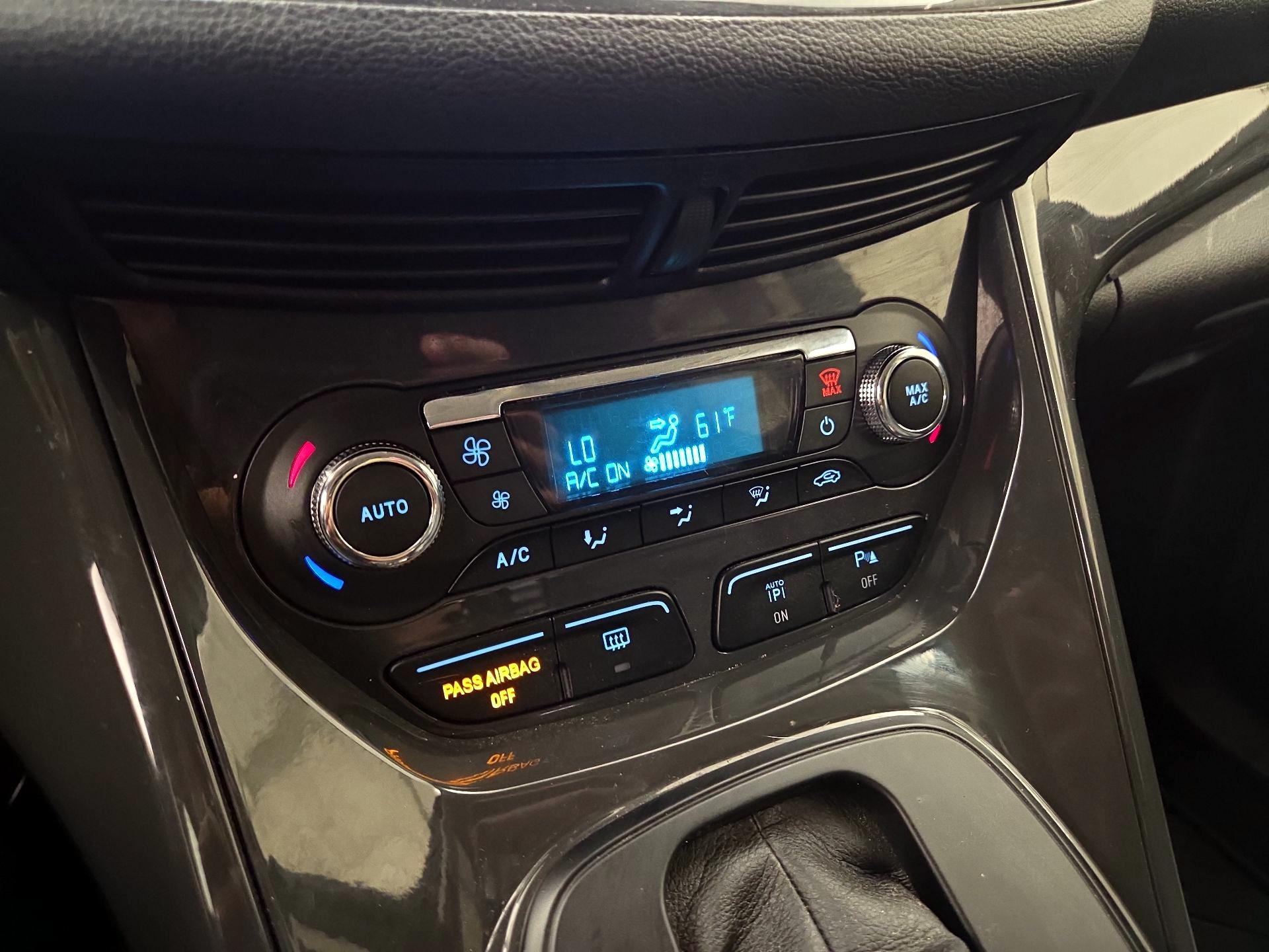 Thumbnail: 2016 Ford Escape - 16