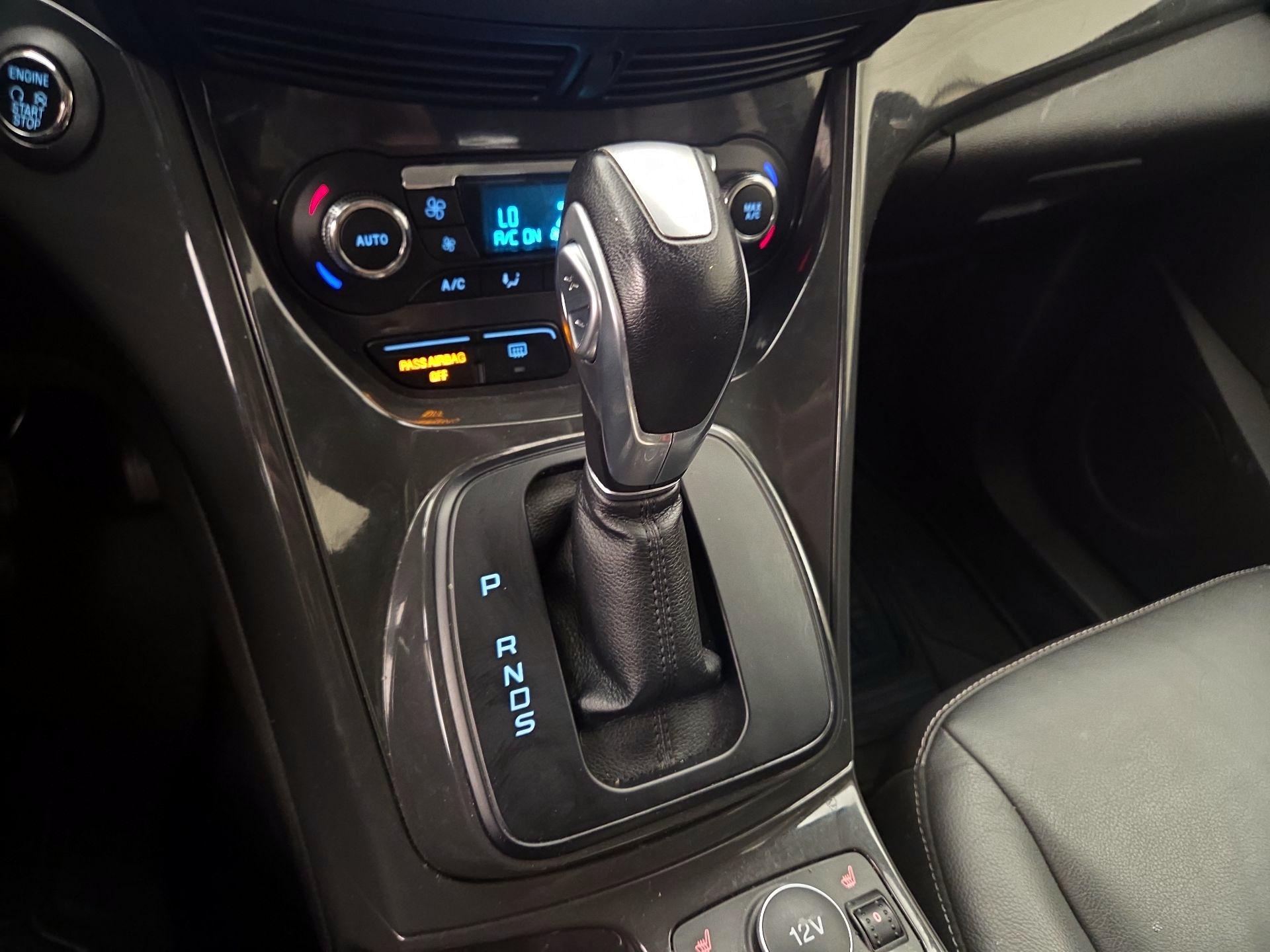 Thumbnail: 2016 Ford Escape - 17