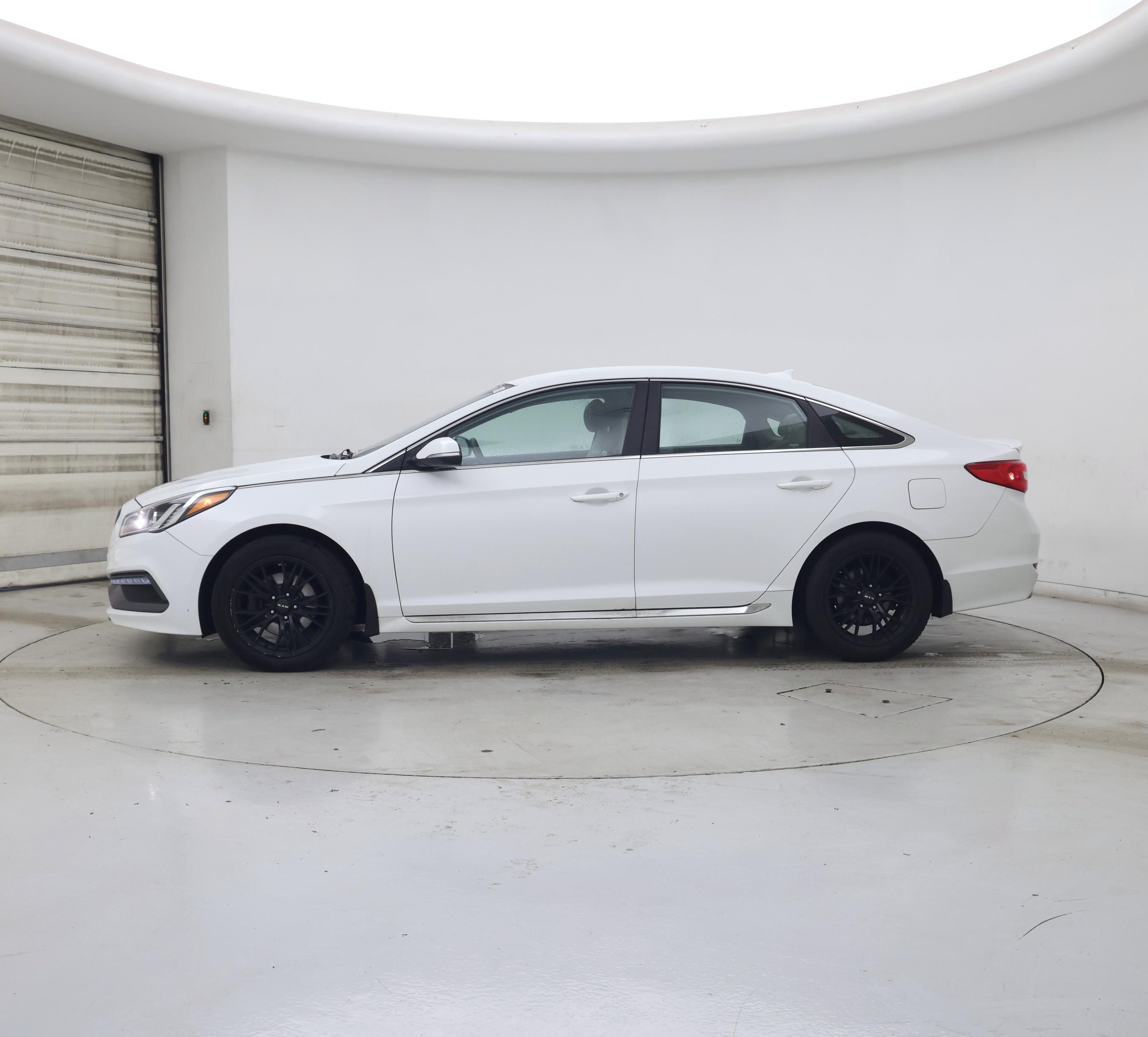 Thumbnail: 2017 Hyundai Sonata - 3