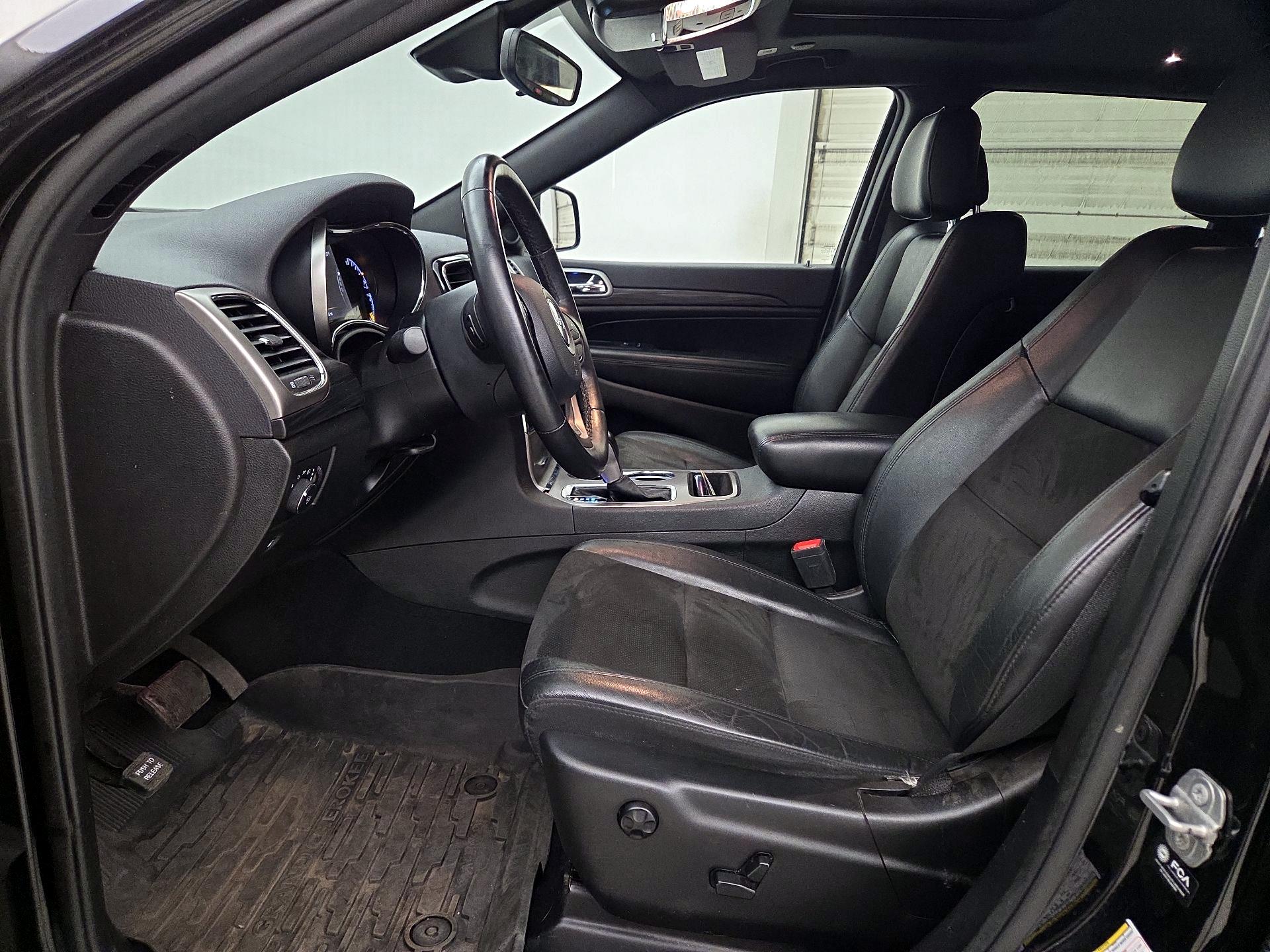 Thumbnail: 2021 Jeep Grand Cherokee - 11