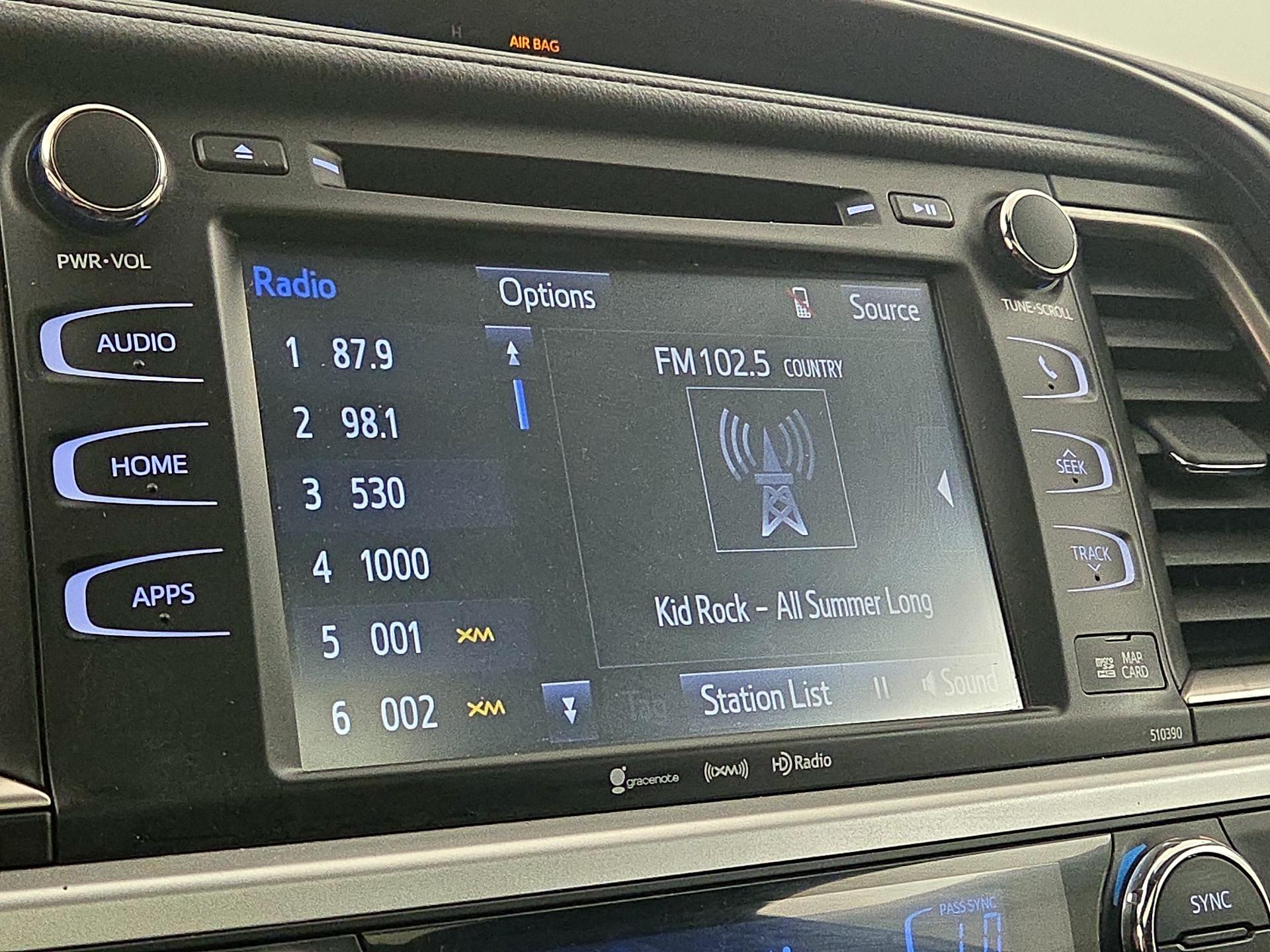 Thumbnail: 2019 Toyota Highlander - 16